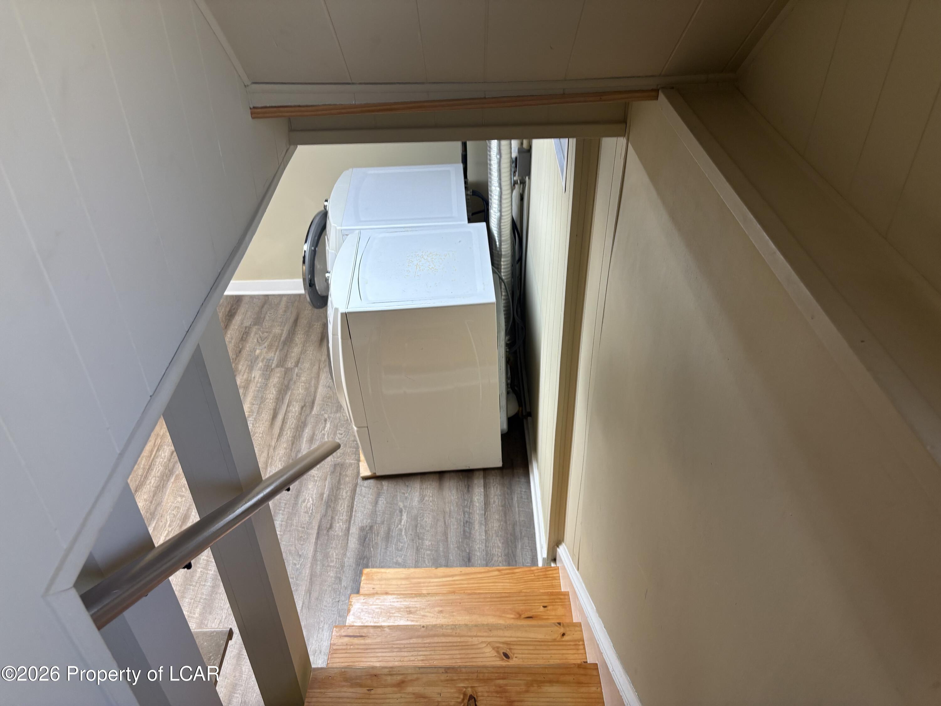 136 E Walnut Street
