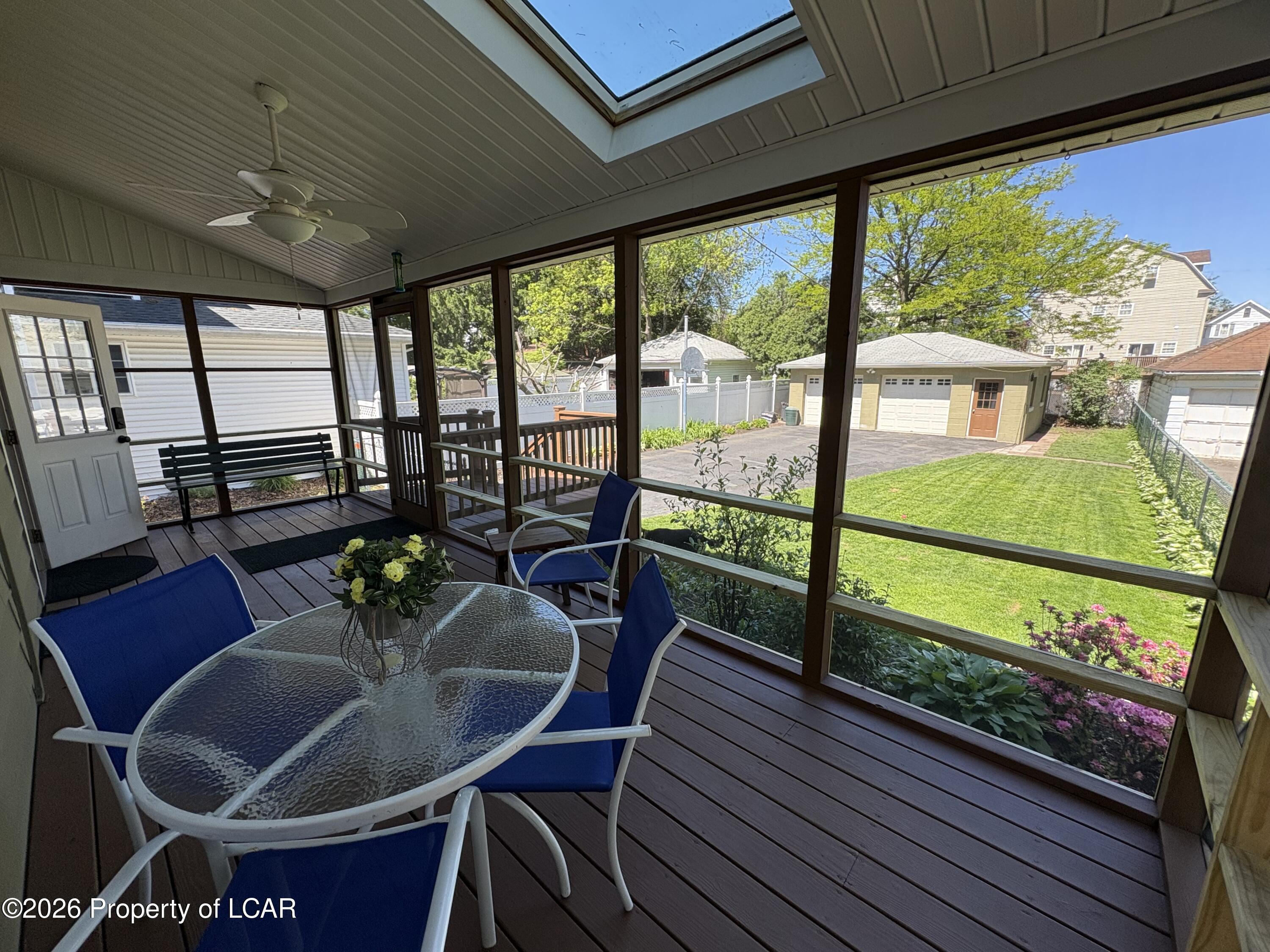 136 E Walnut Street