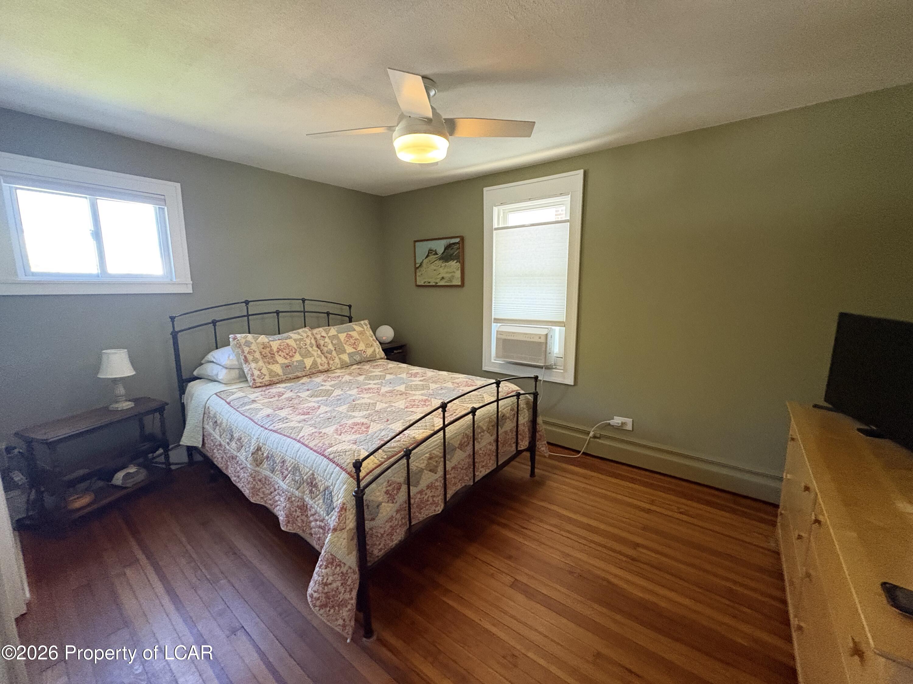 136 E Walnut Street