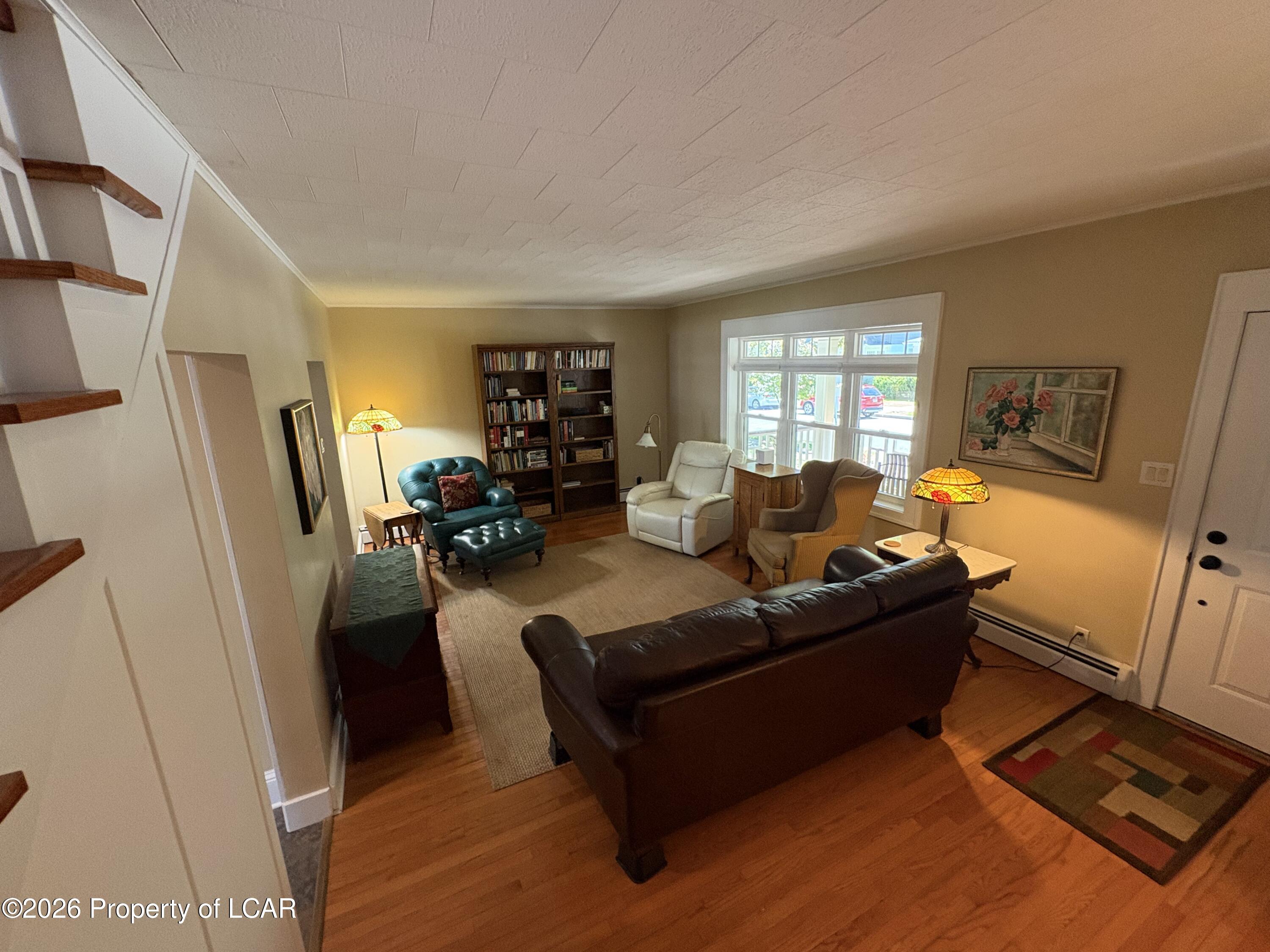 136 E Walnut Street
