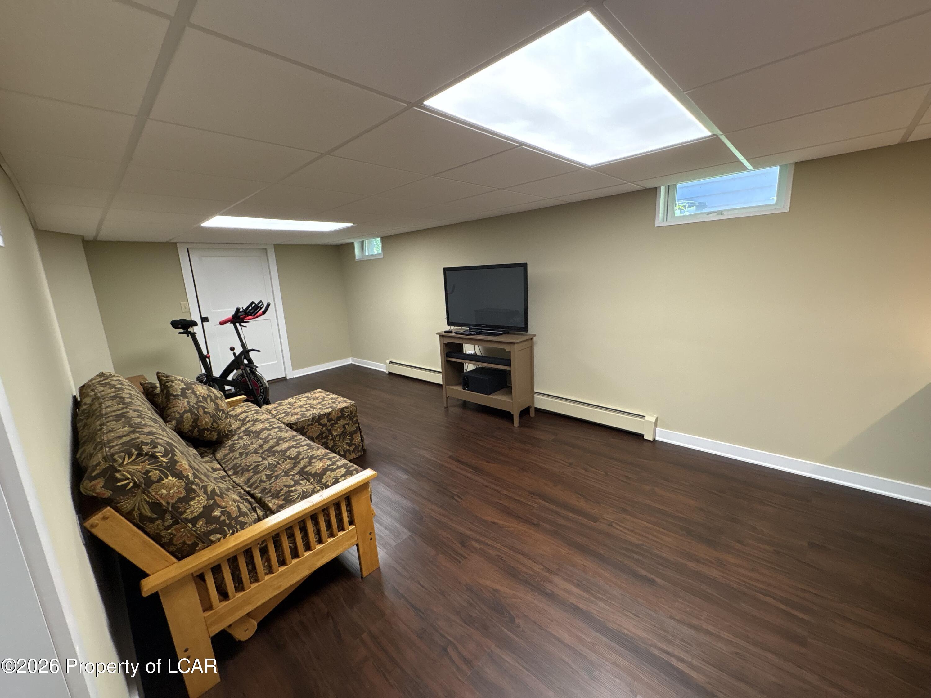 136 E Walnut Street