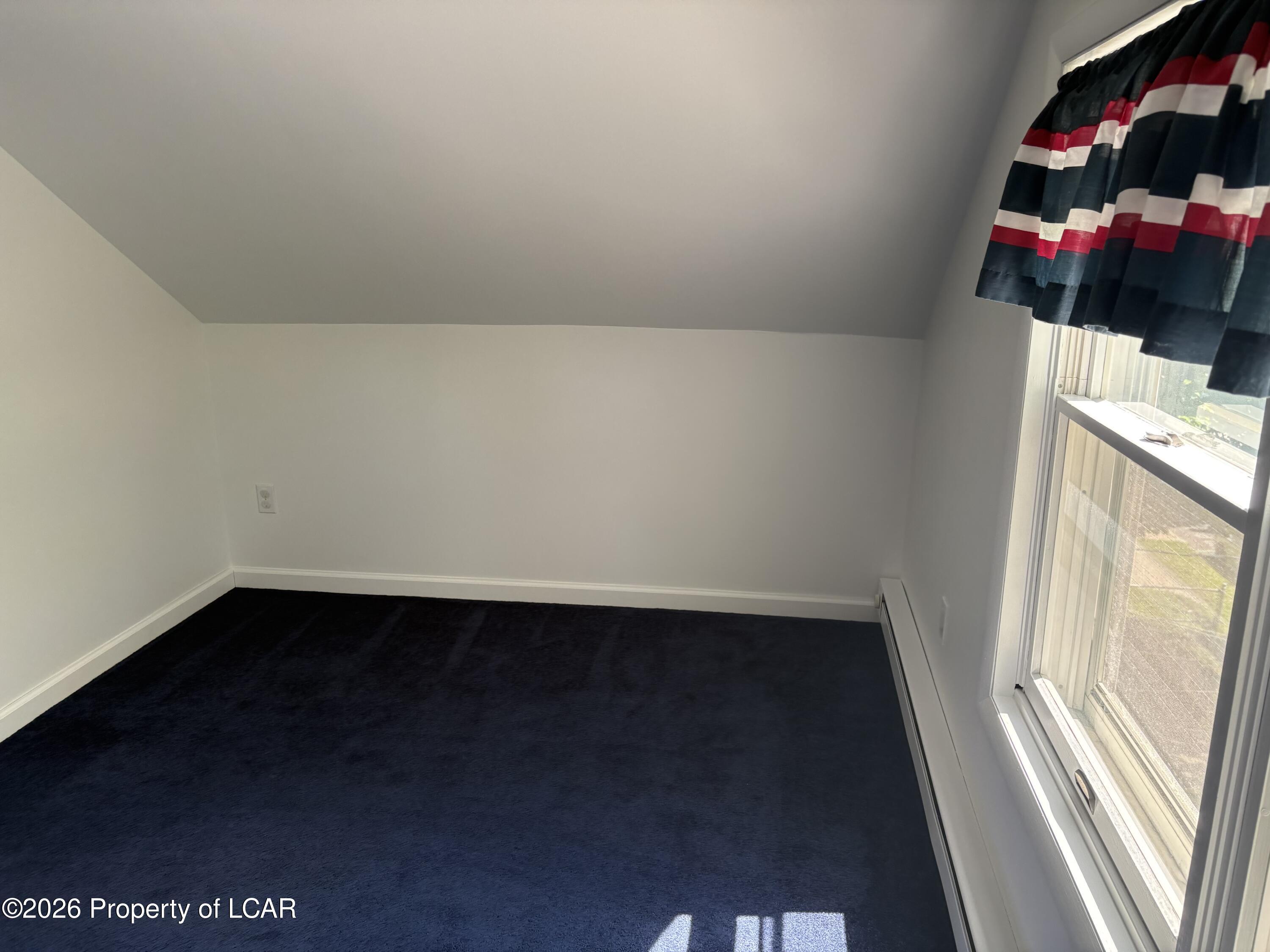 136 E Walnut Street