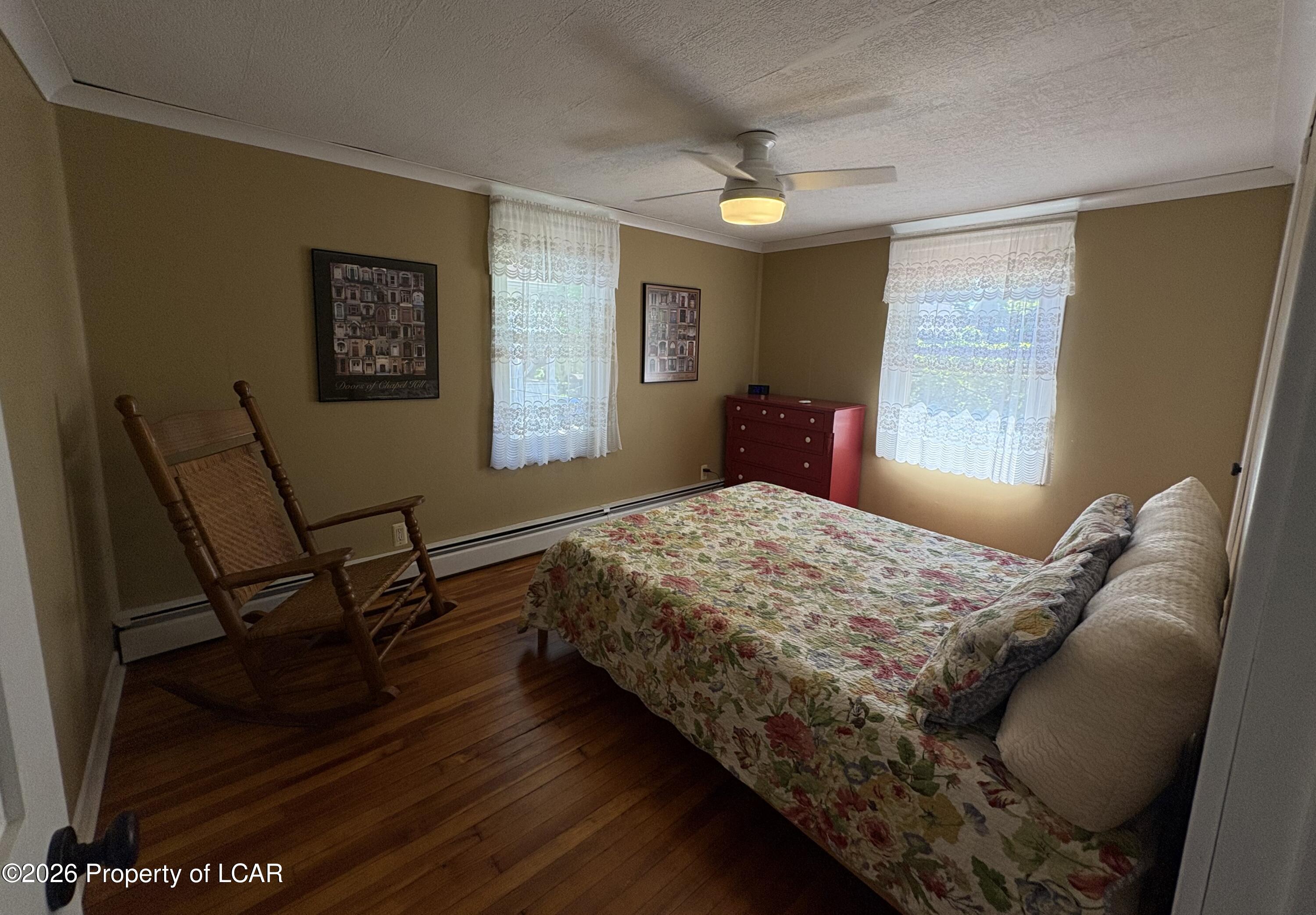 136 E Walnut Street