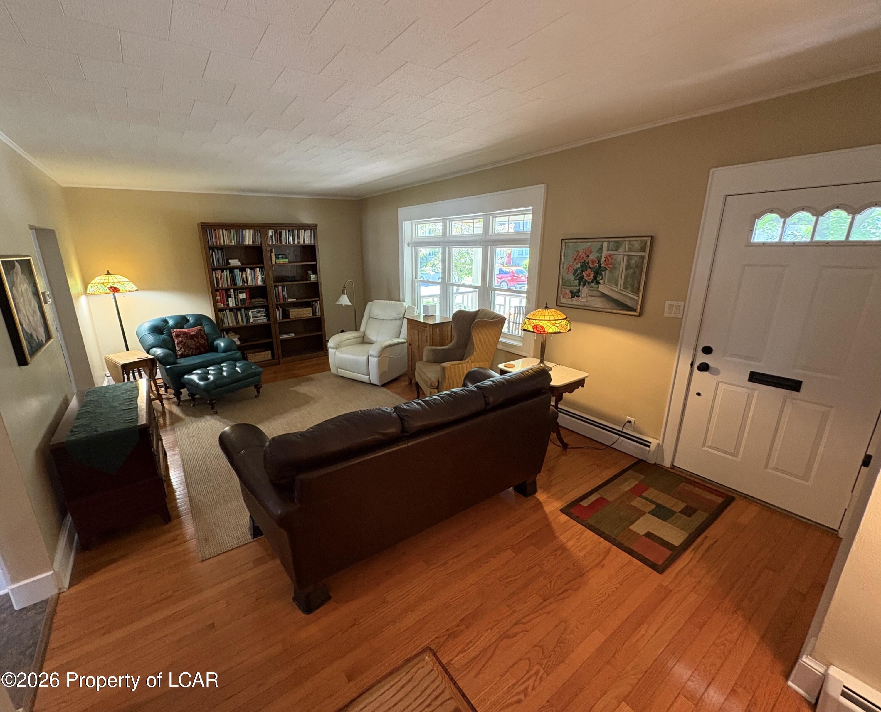 136 E Walnut Street