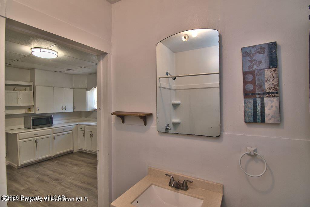 1418 Capouse Avenue (bottom (floor)