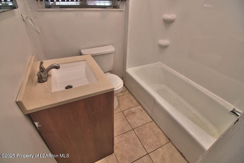1418 Capouse Avenue (bottom (floor)