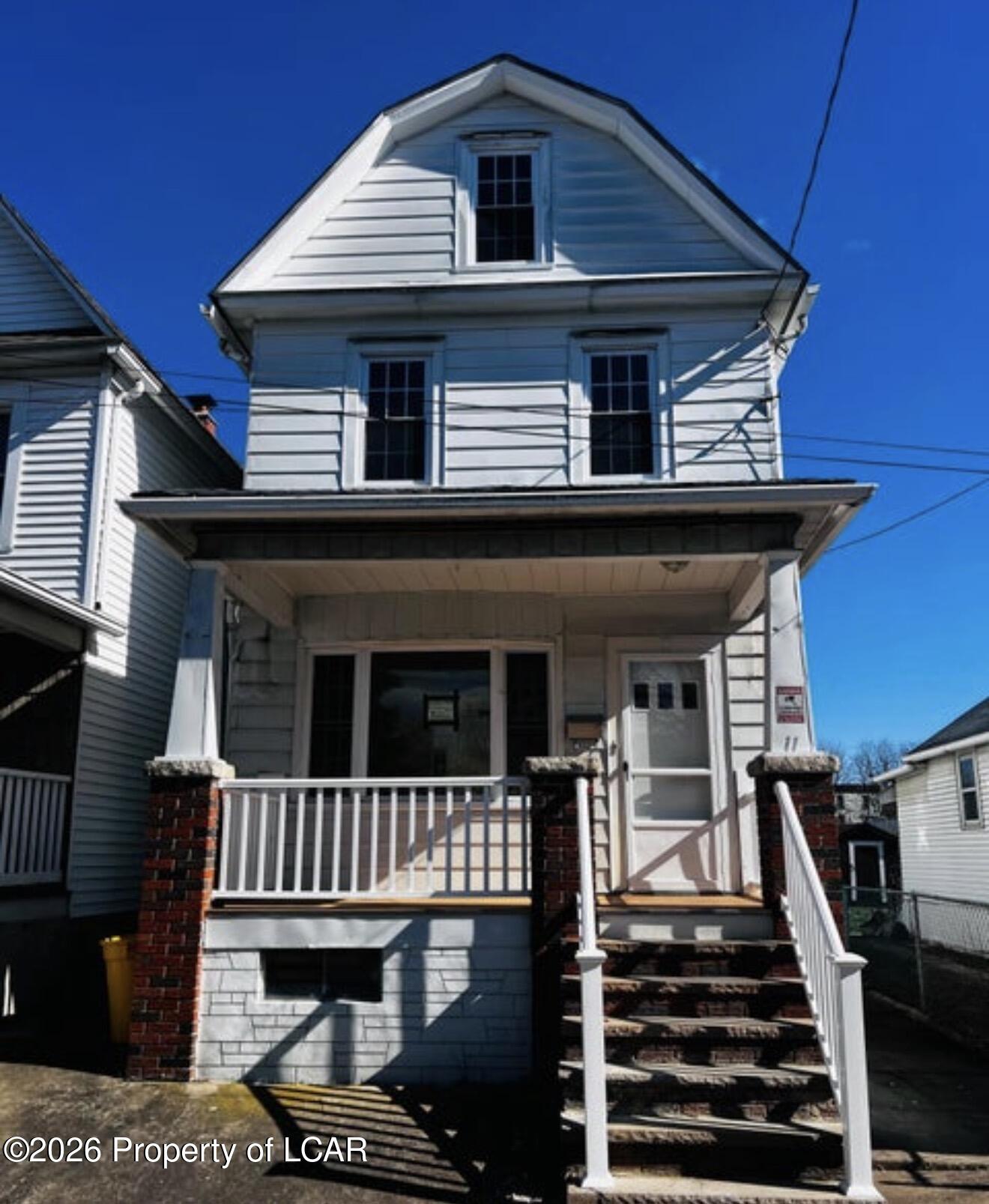 11 Laurel Street