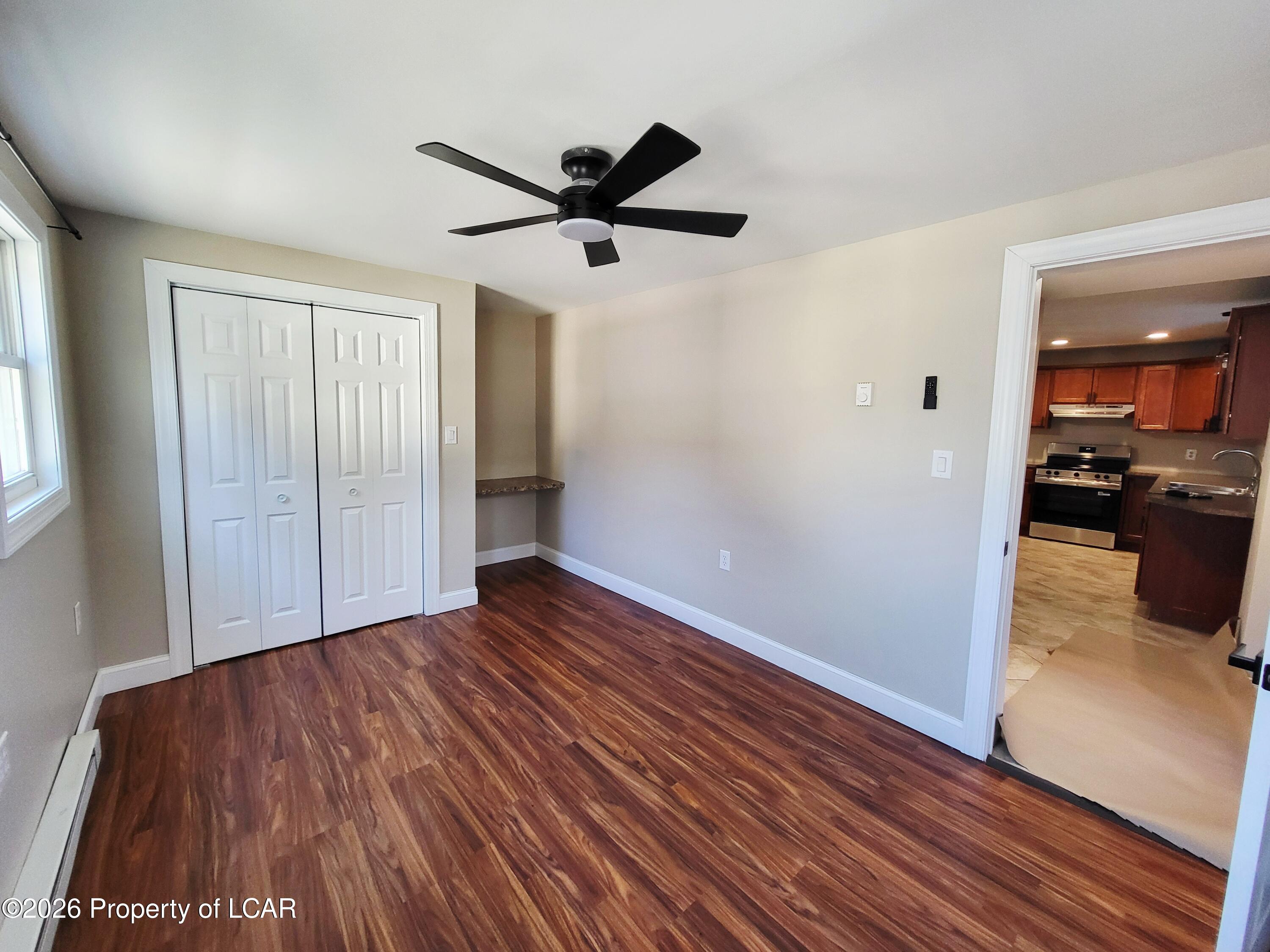 116 Center Street Unit: Front