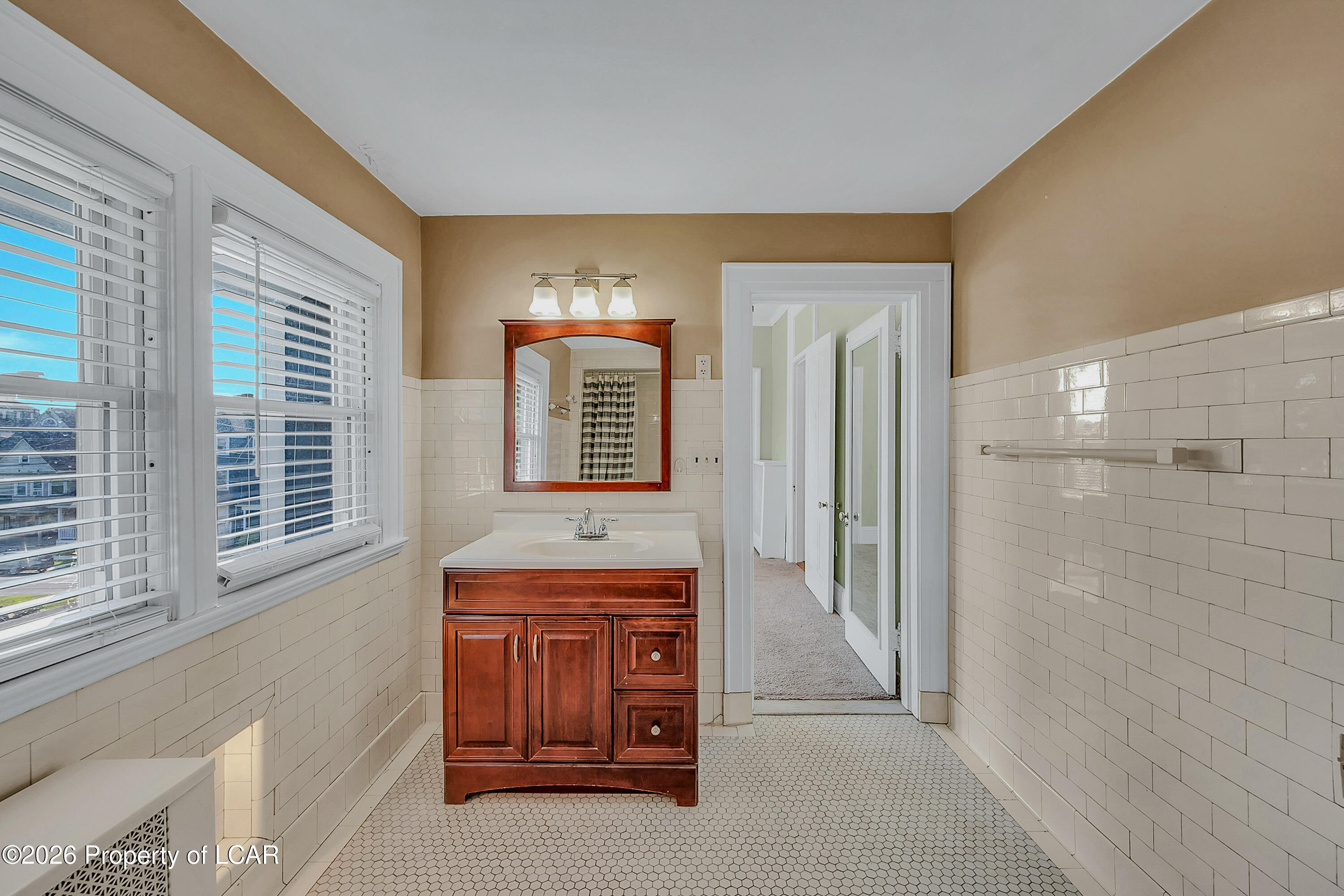 1724 Monsey (TOP FLOOR) Avenue