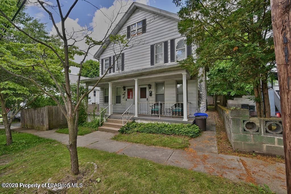 819 Delaware Street