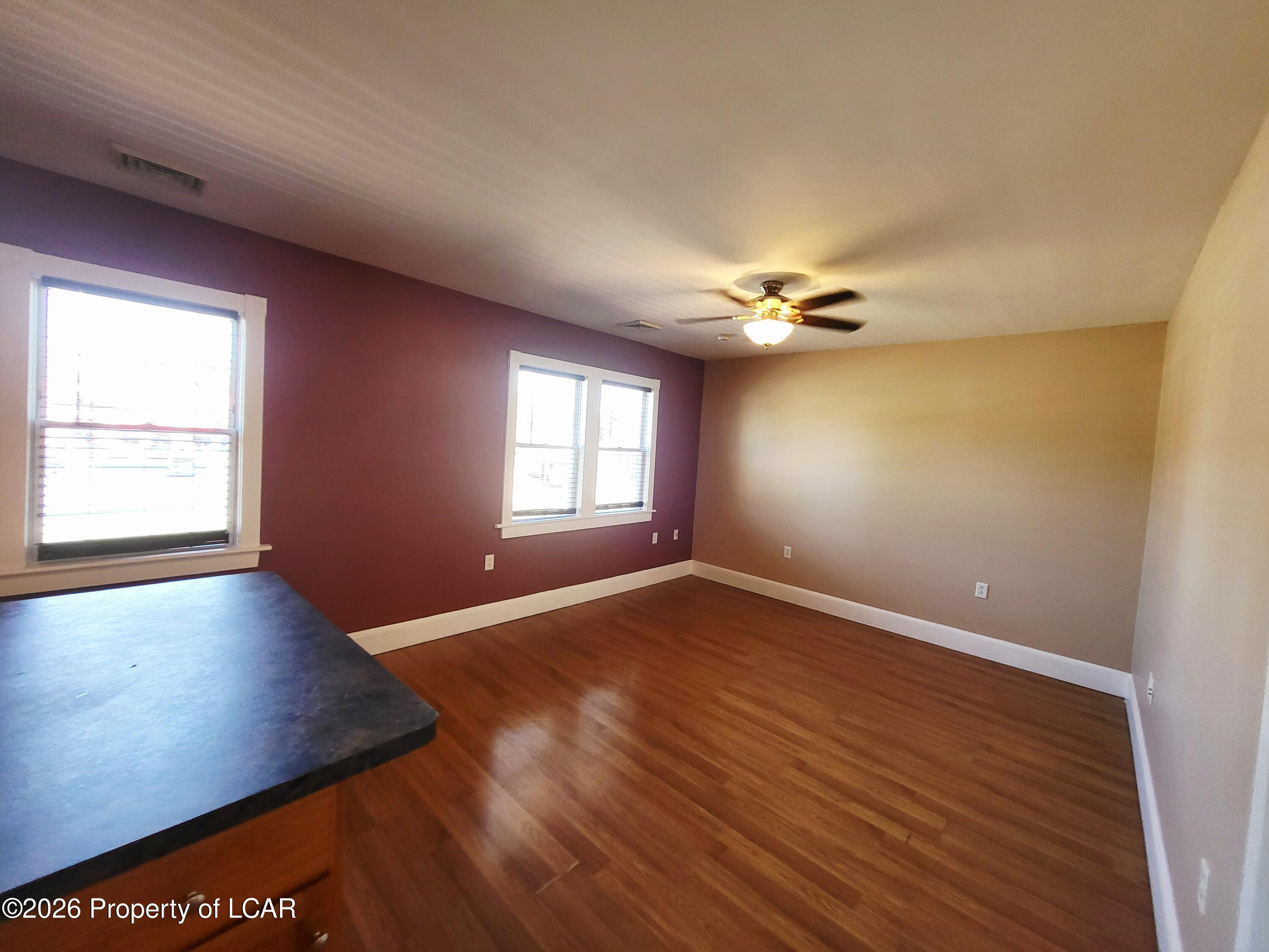 208 Wyoming Avenue Unit: 1