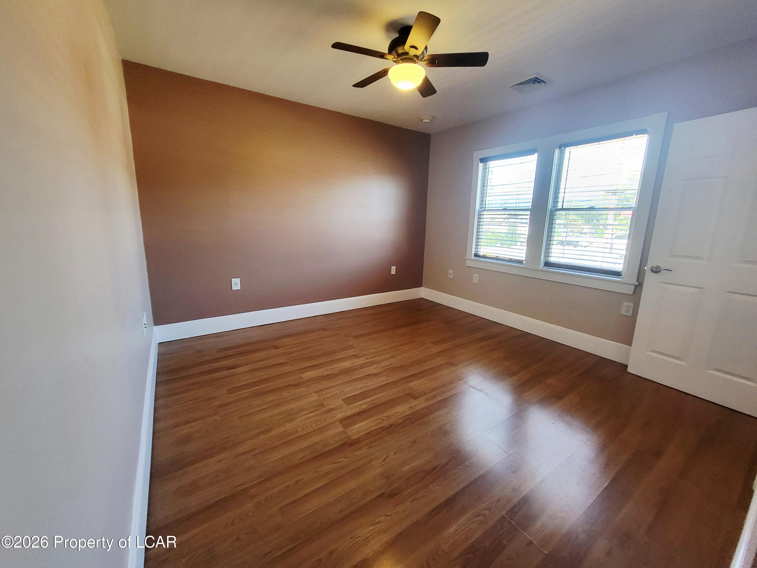 208 Wyoming Avenue Unit: 1
