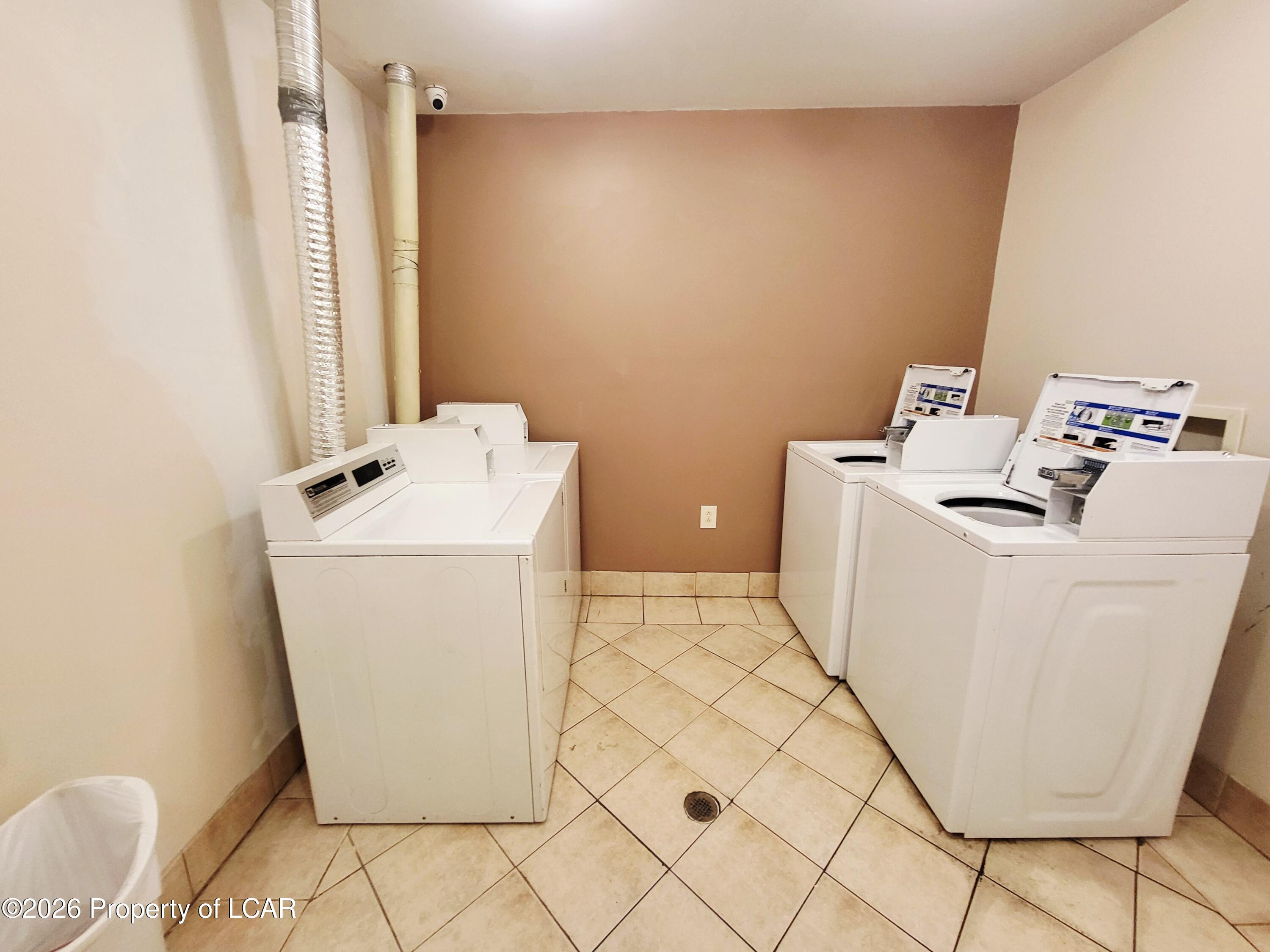 208 Wyoming Avenue Unit: 1