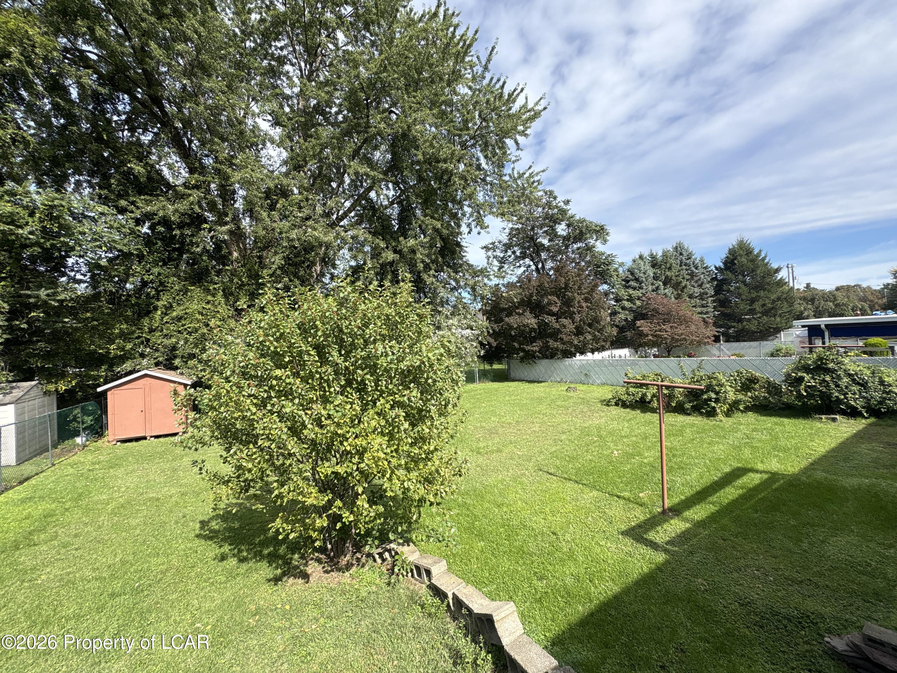 554 N Gates Avenue