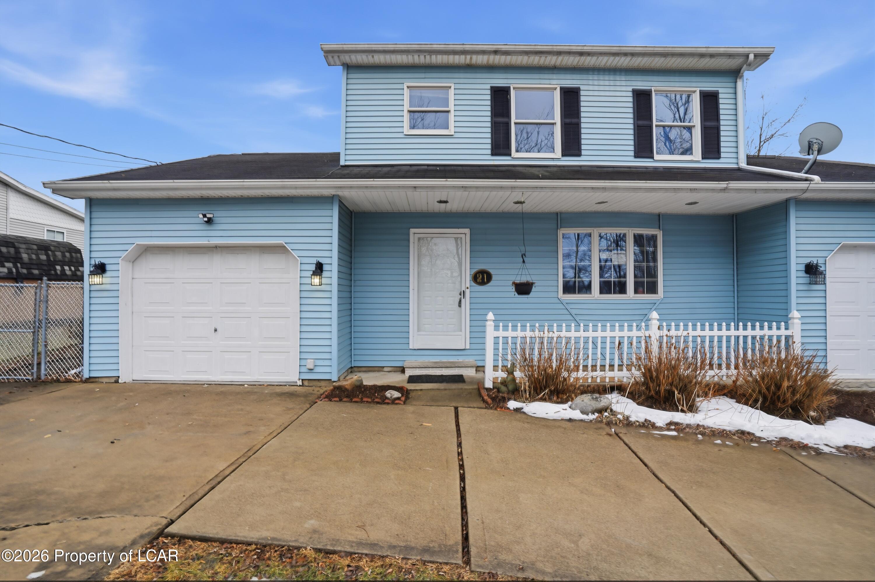 21 Circle Drive