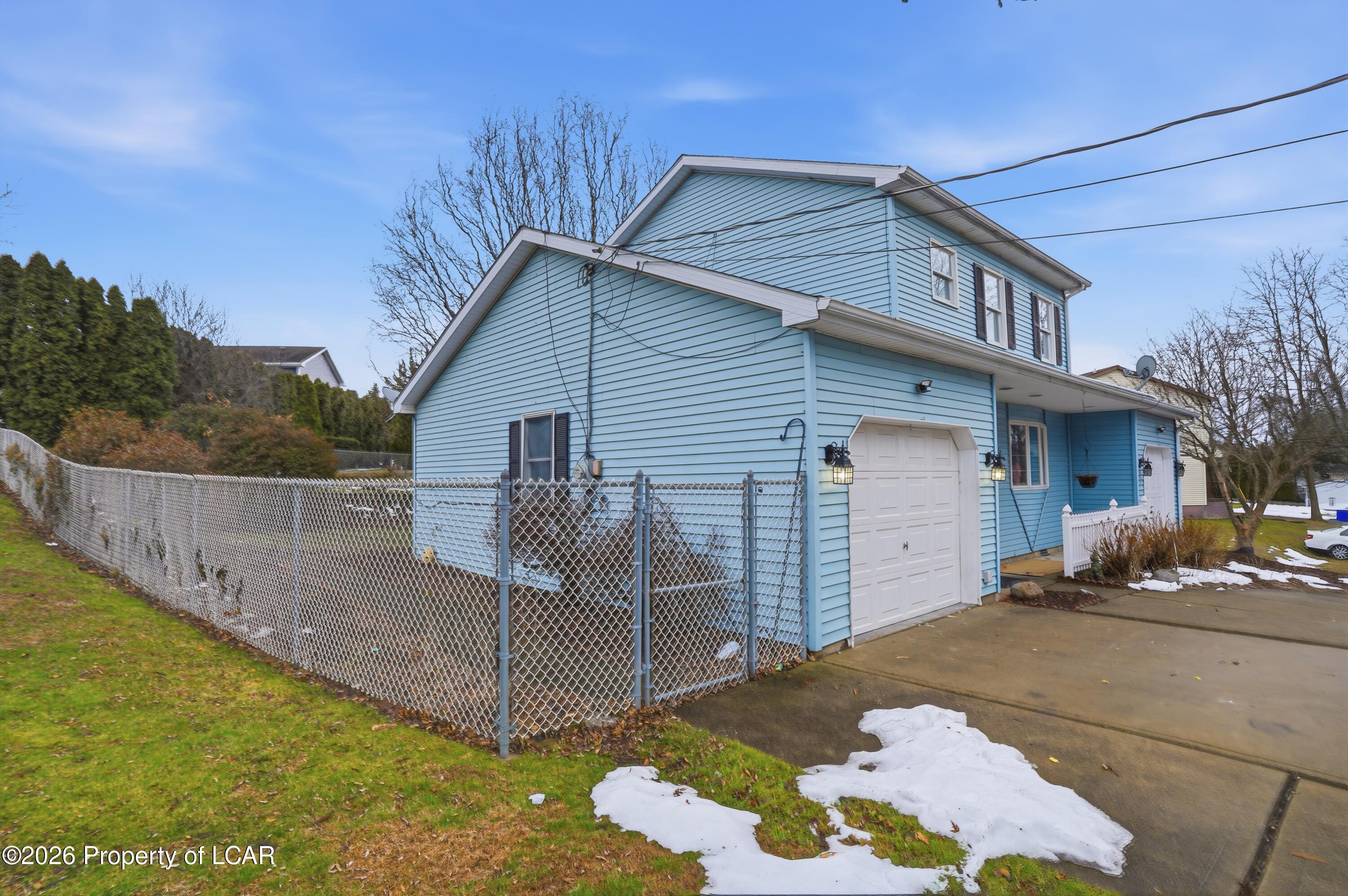 21 Circle Drive