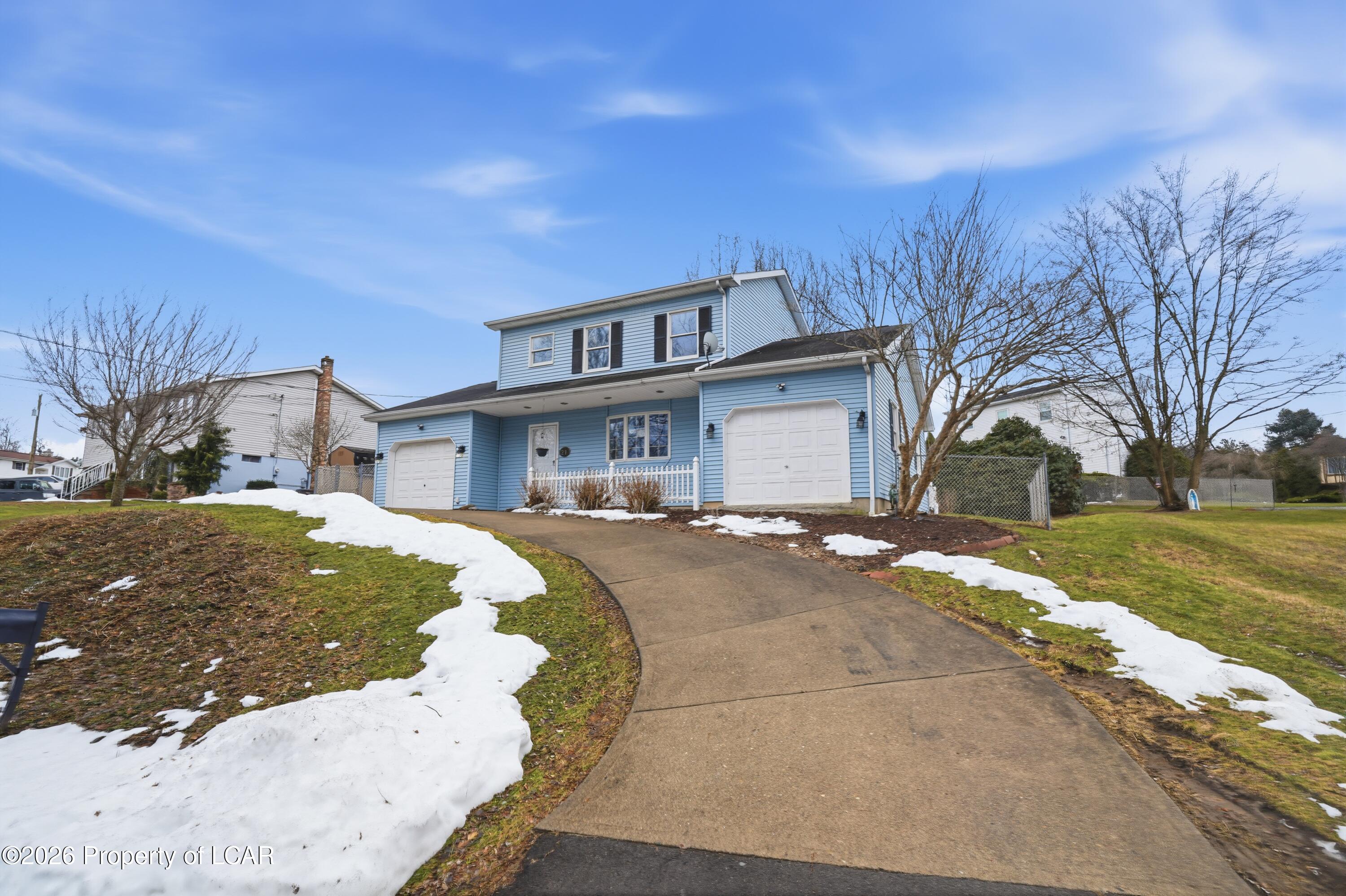 21 Circle Drive