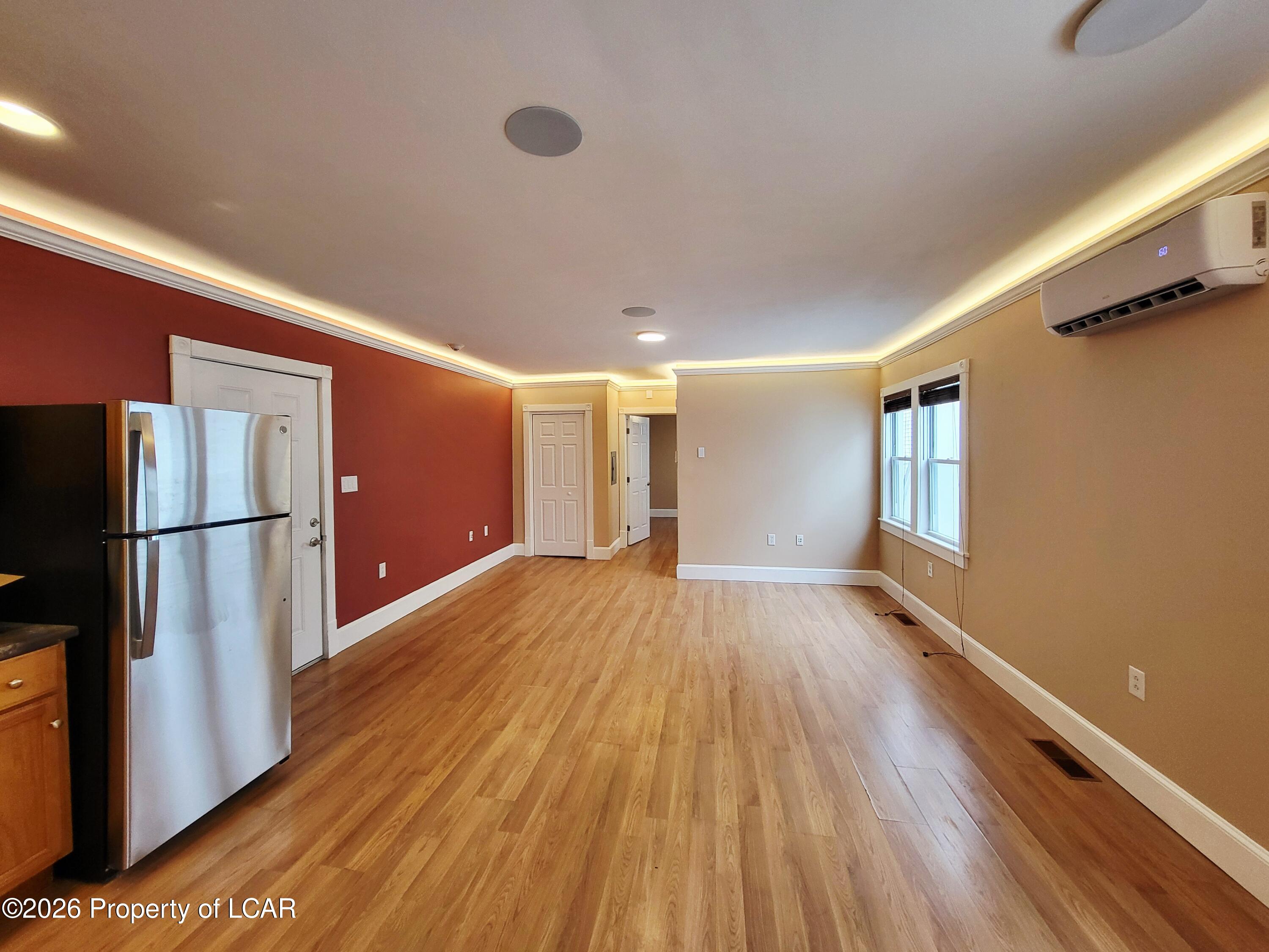 208 Wyoming Avenue Unit: 3