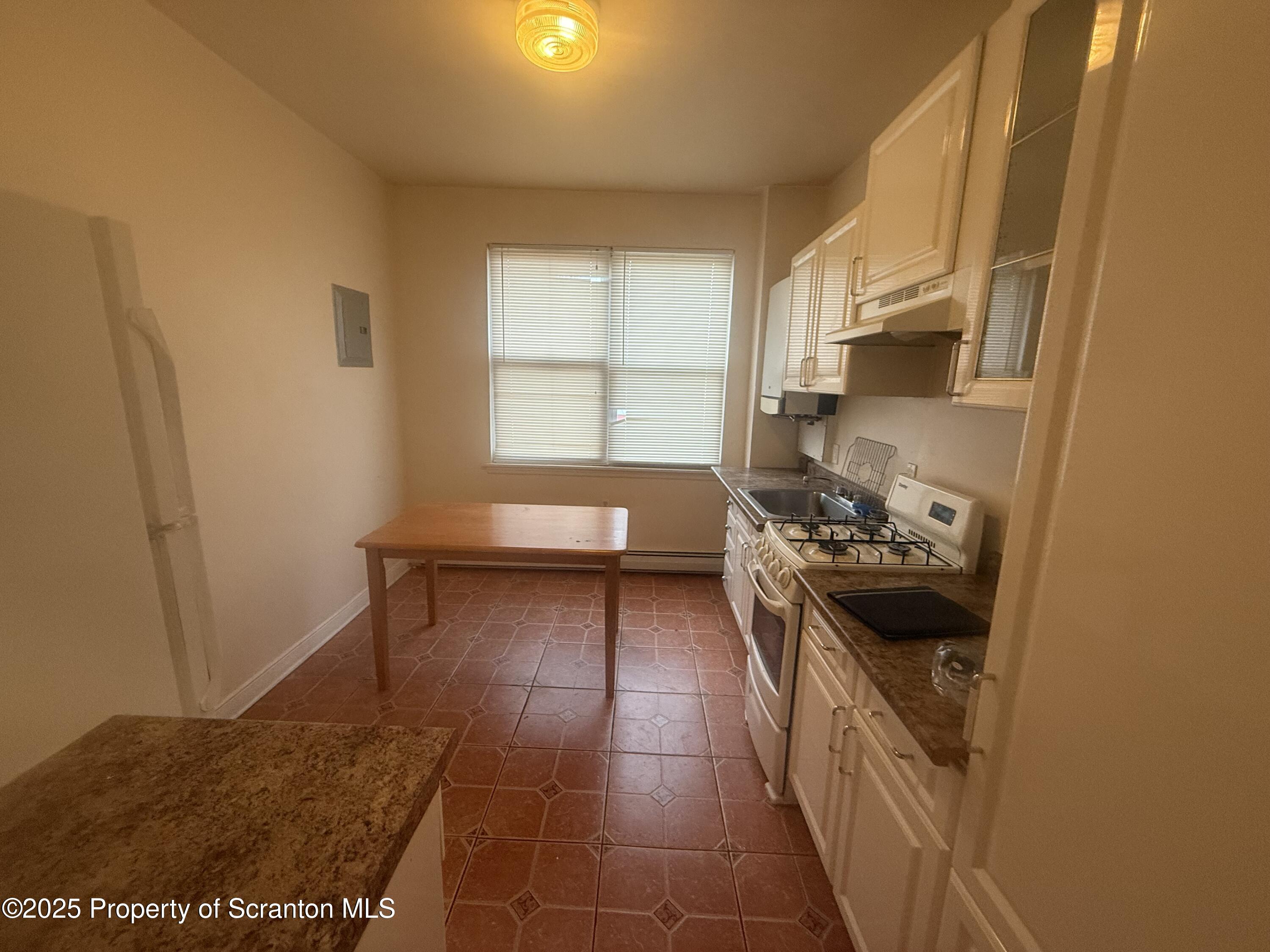 486 Hazle Street Unit: 3