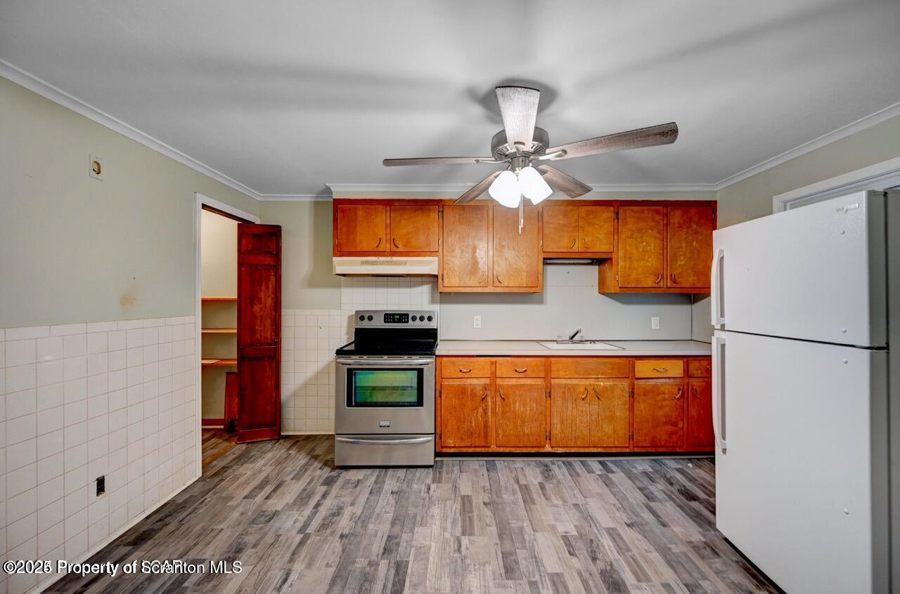 1235 Diamond Ave. (top right)