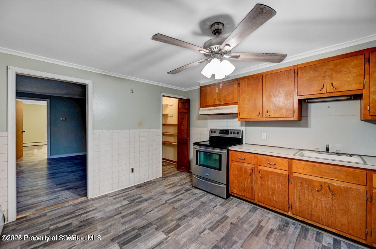 1235 Diamond Ave. (top right)