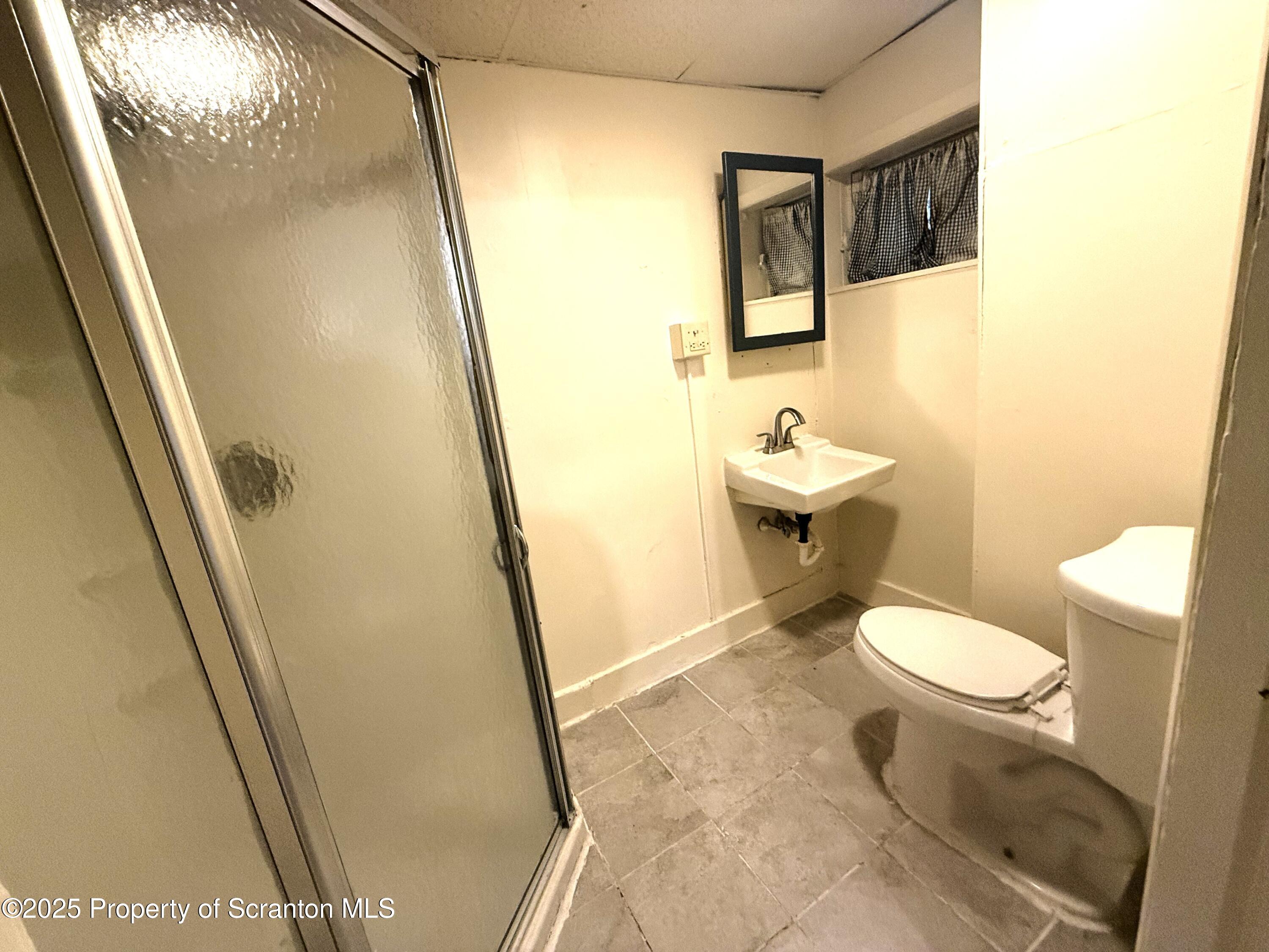 122 Willow Street Unit: 1