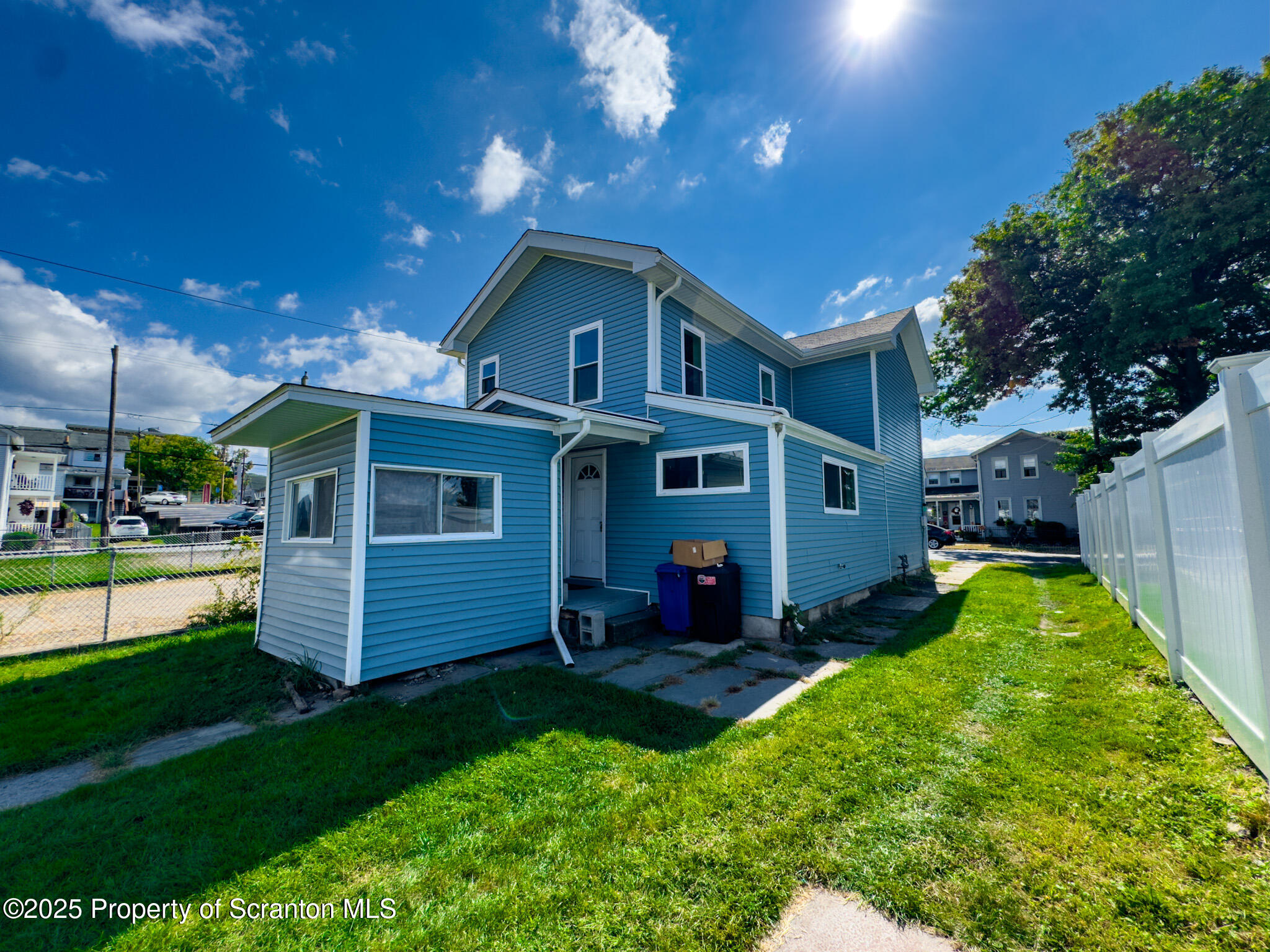 305 Willow Street