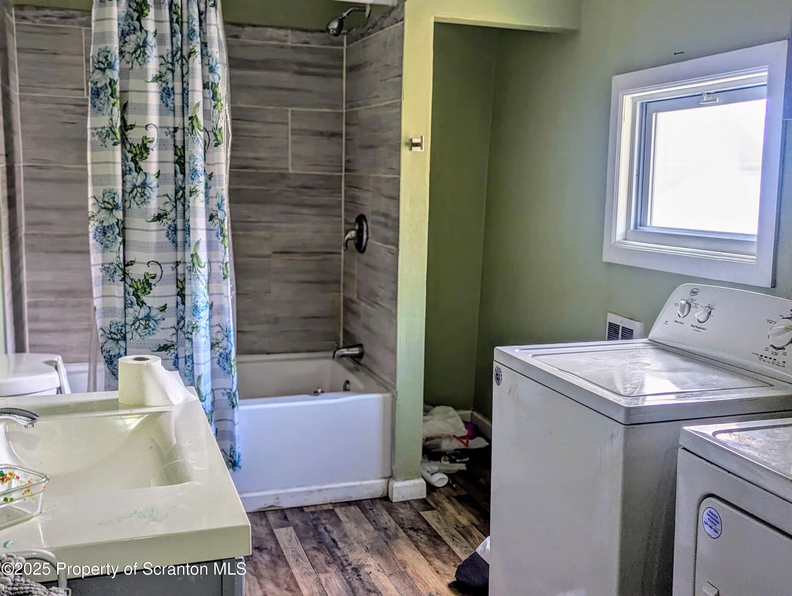 730_732 Minooka Avenue
