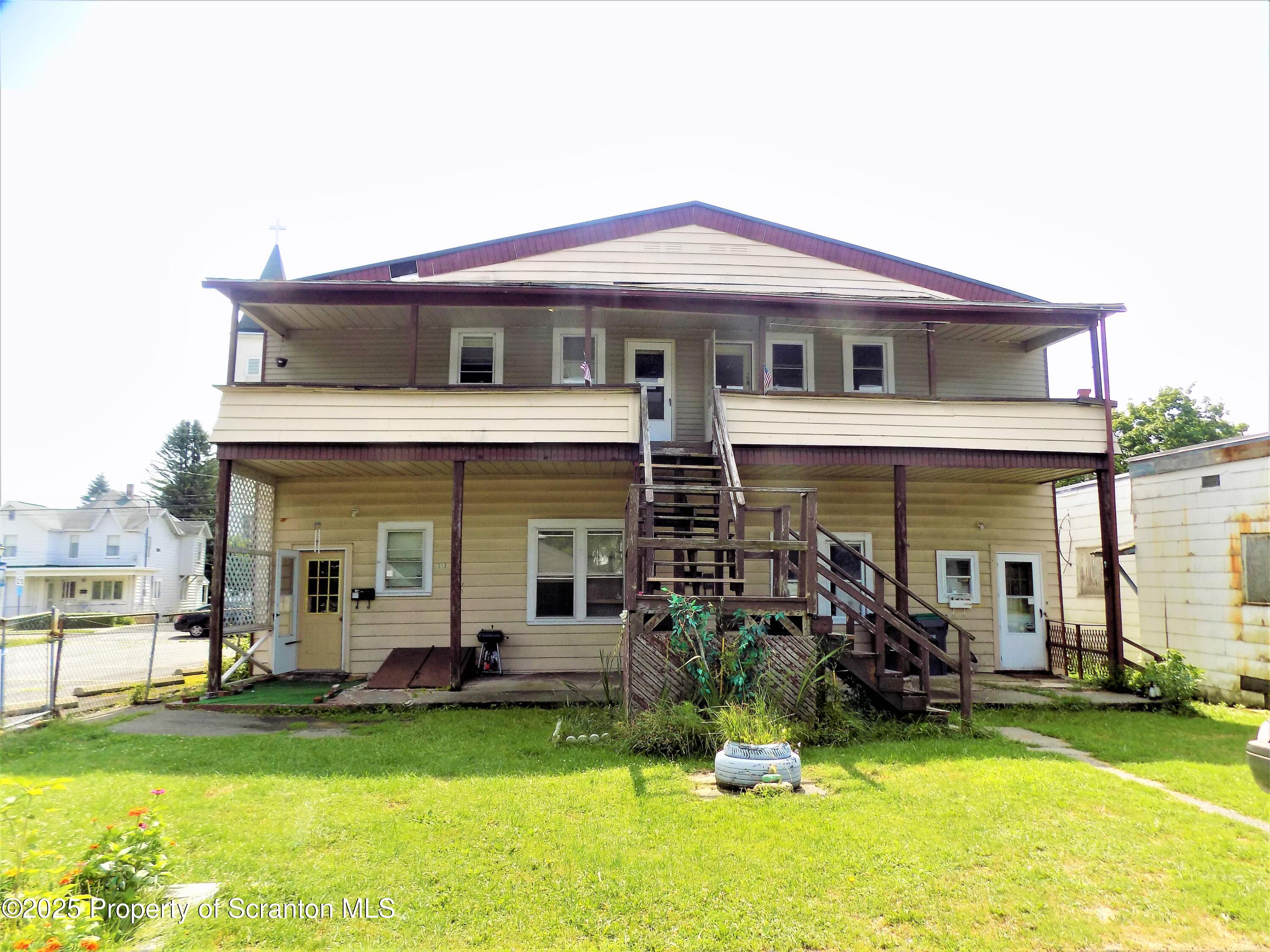 513 Washington Avenue Unit: 6