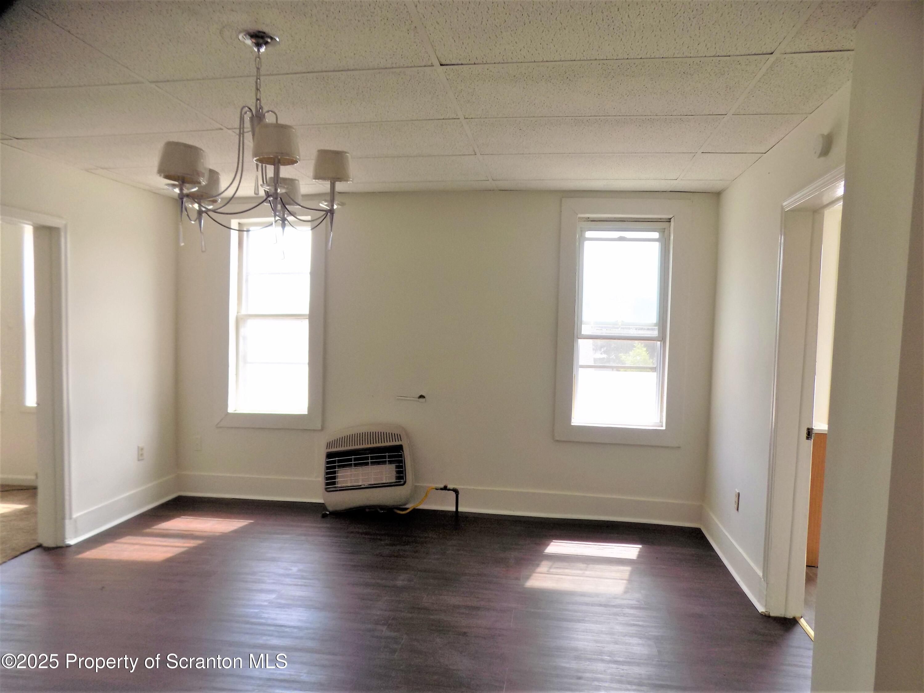 513 Washington Avenue Unit: 6