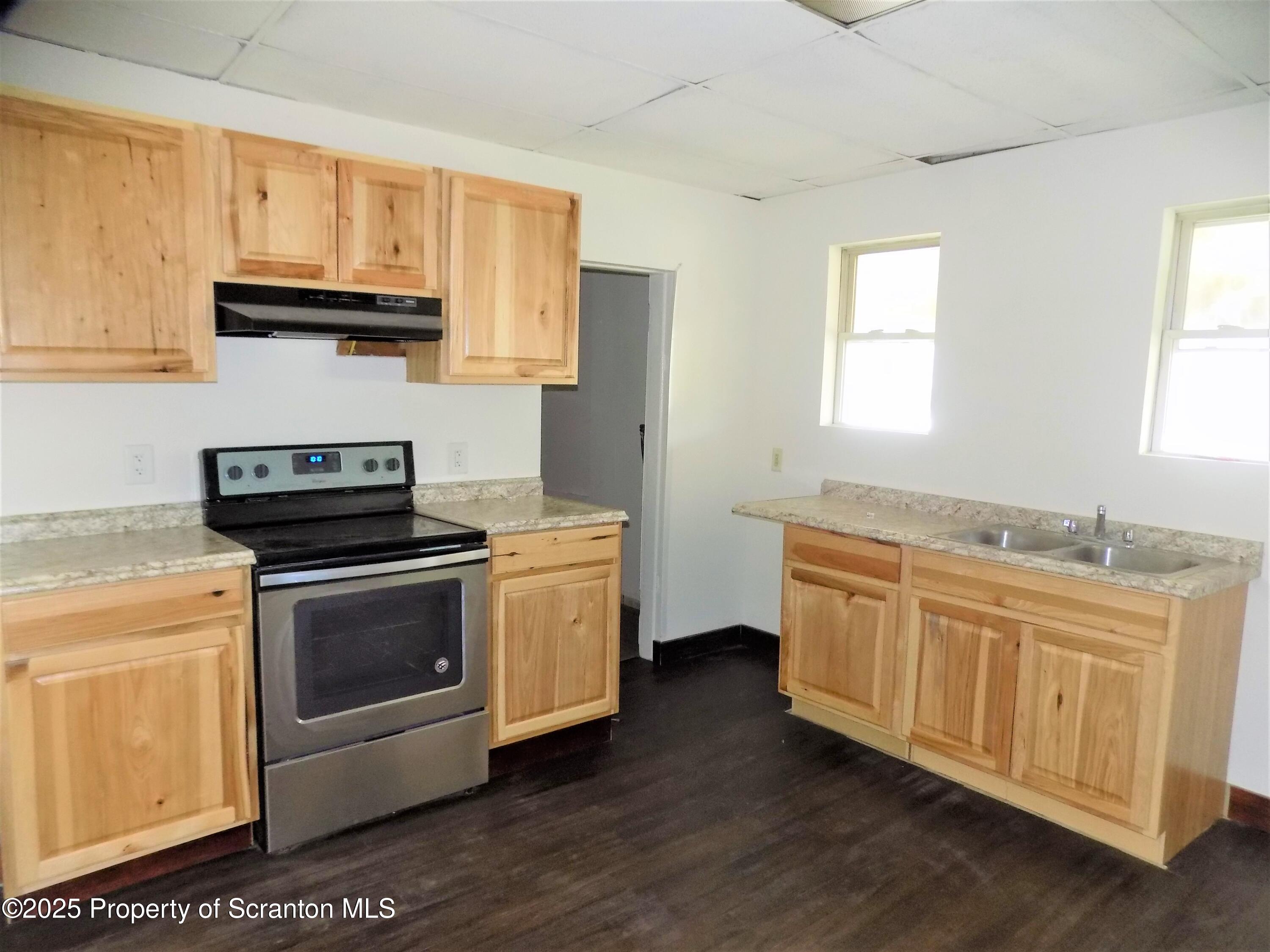 513 Washington Avenue Unit: 6