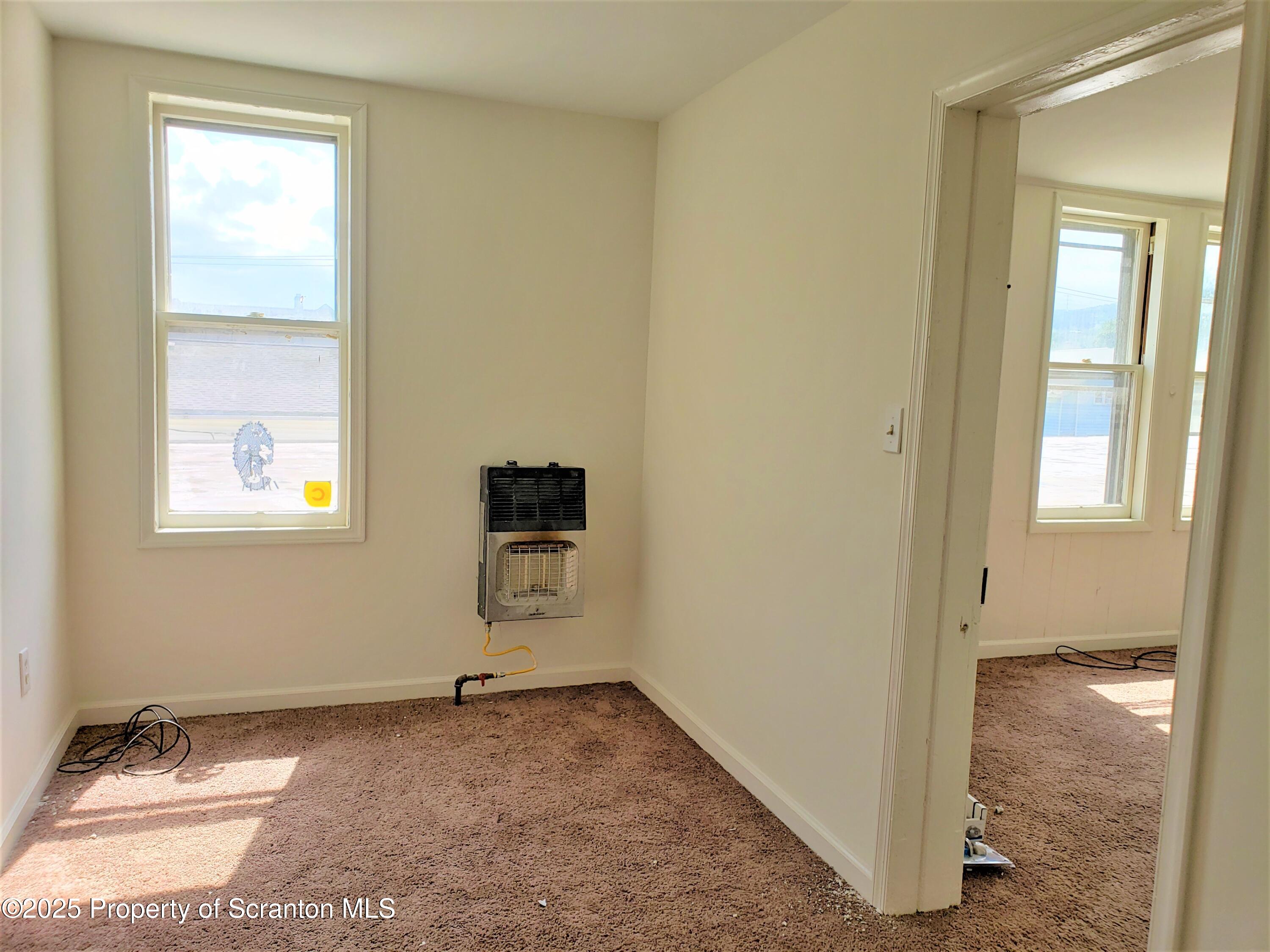 513 Washington Avenue Unit: 6