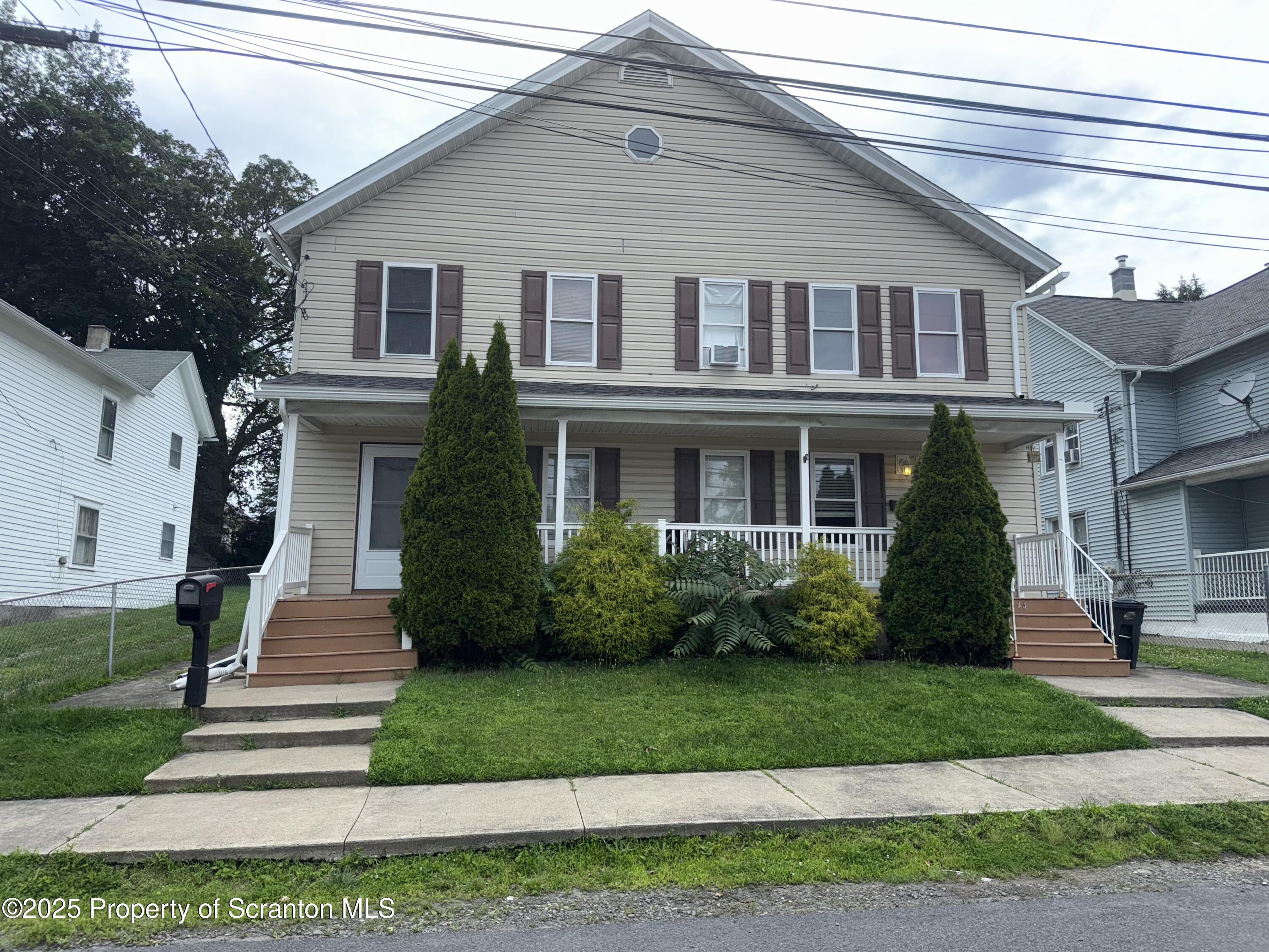 146 S Everett Avenue