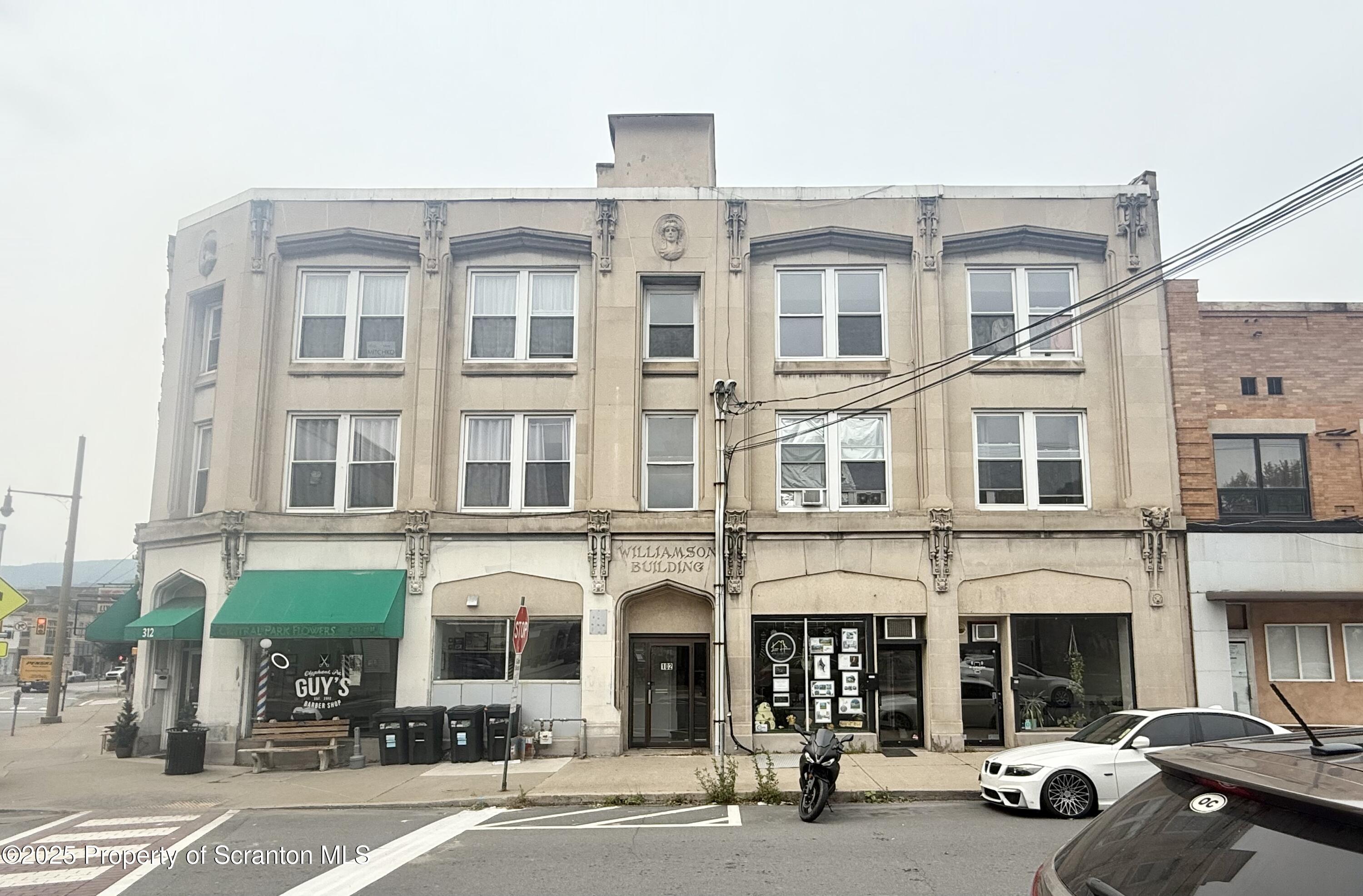102 Deleware Avenue Unit: 3B