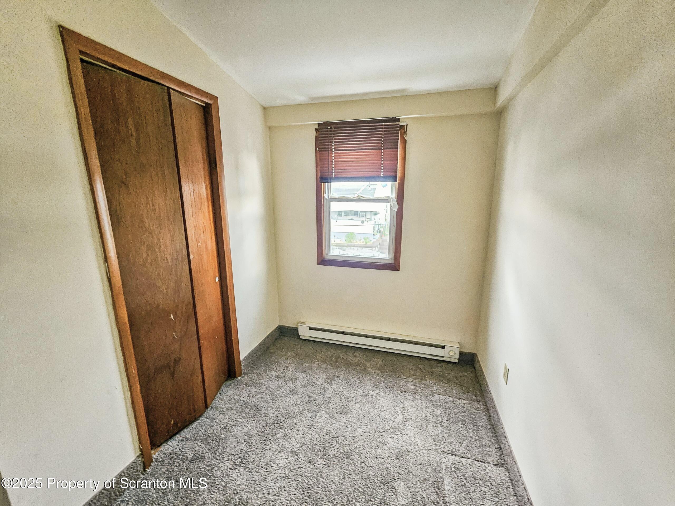 14 Kulp Avenue Unit: Front