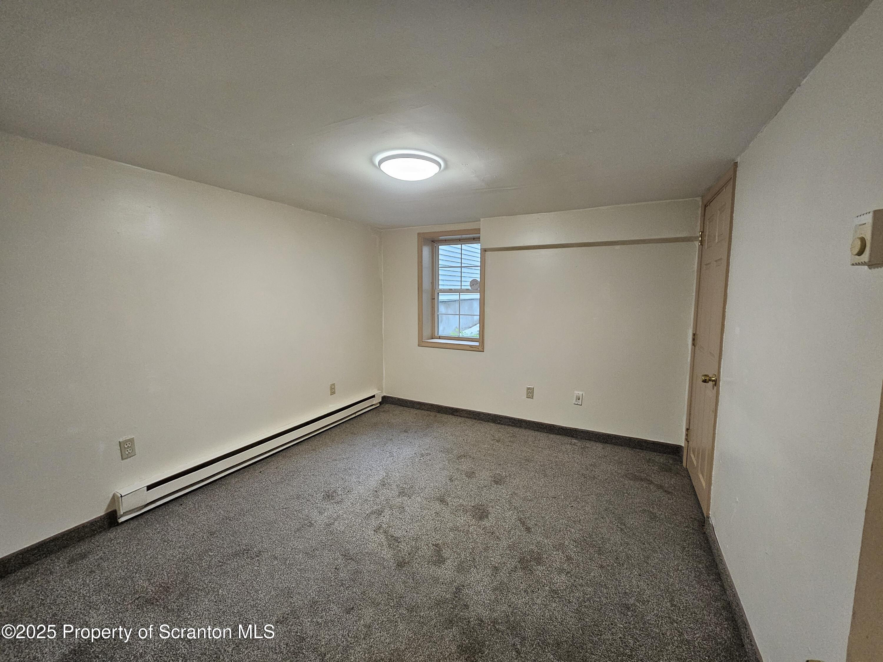 14 Kulp Avenue Unit: Rear