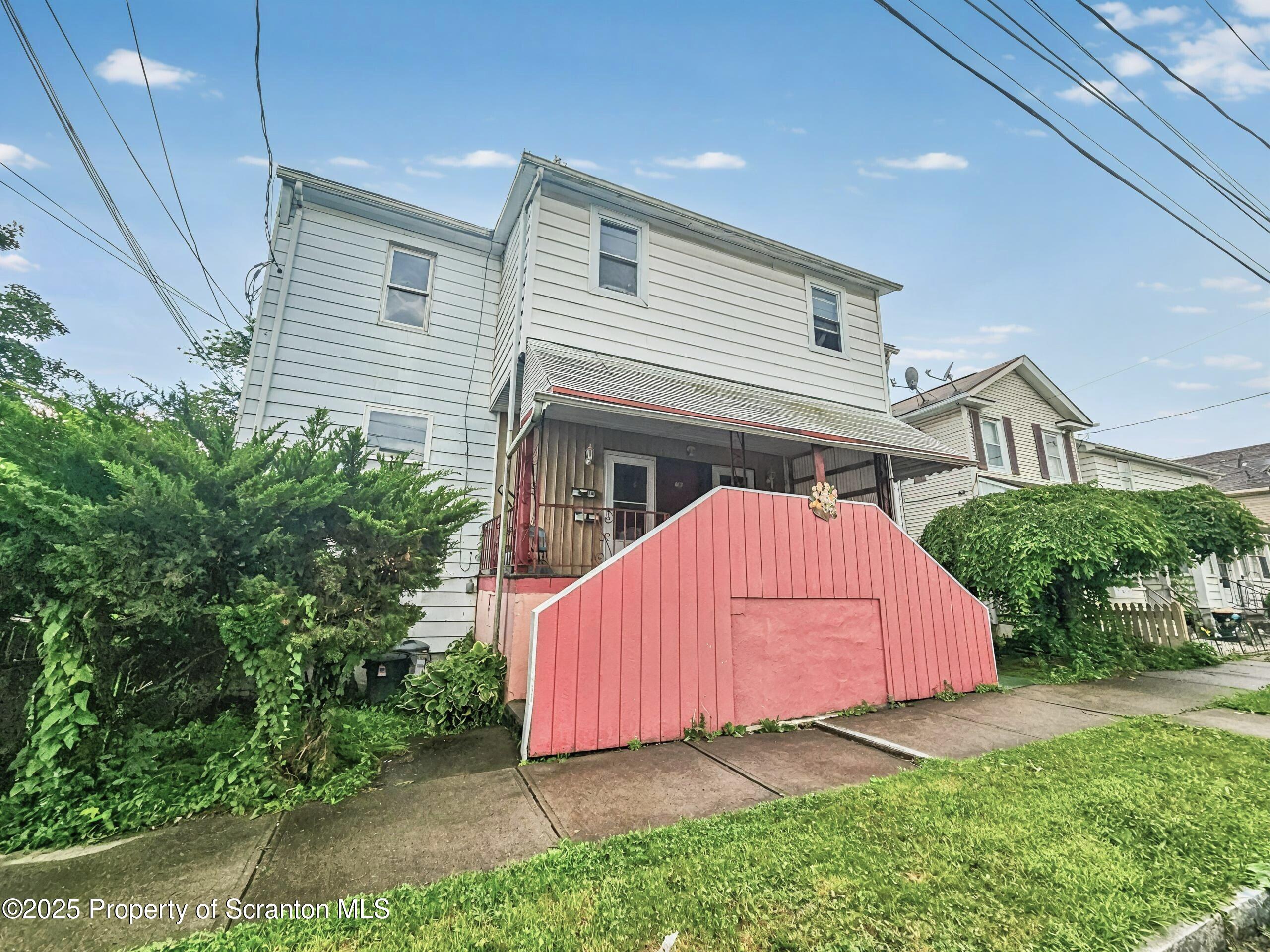 14 Kulp Avenue Unit: Rear