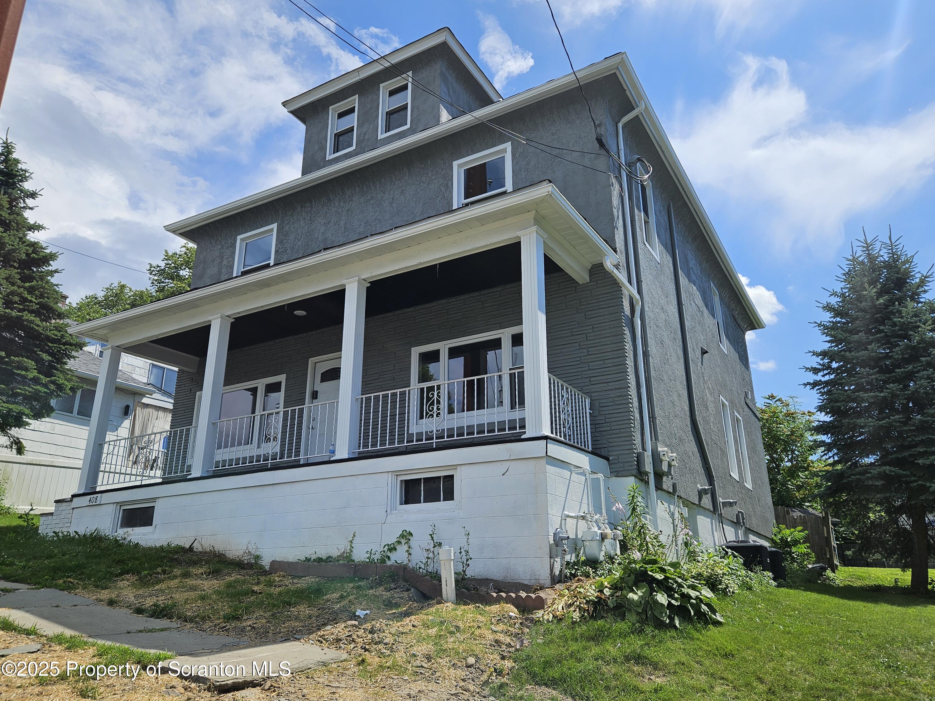 408 W Grove Street Unit: 2nd Fl