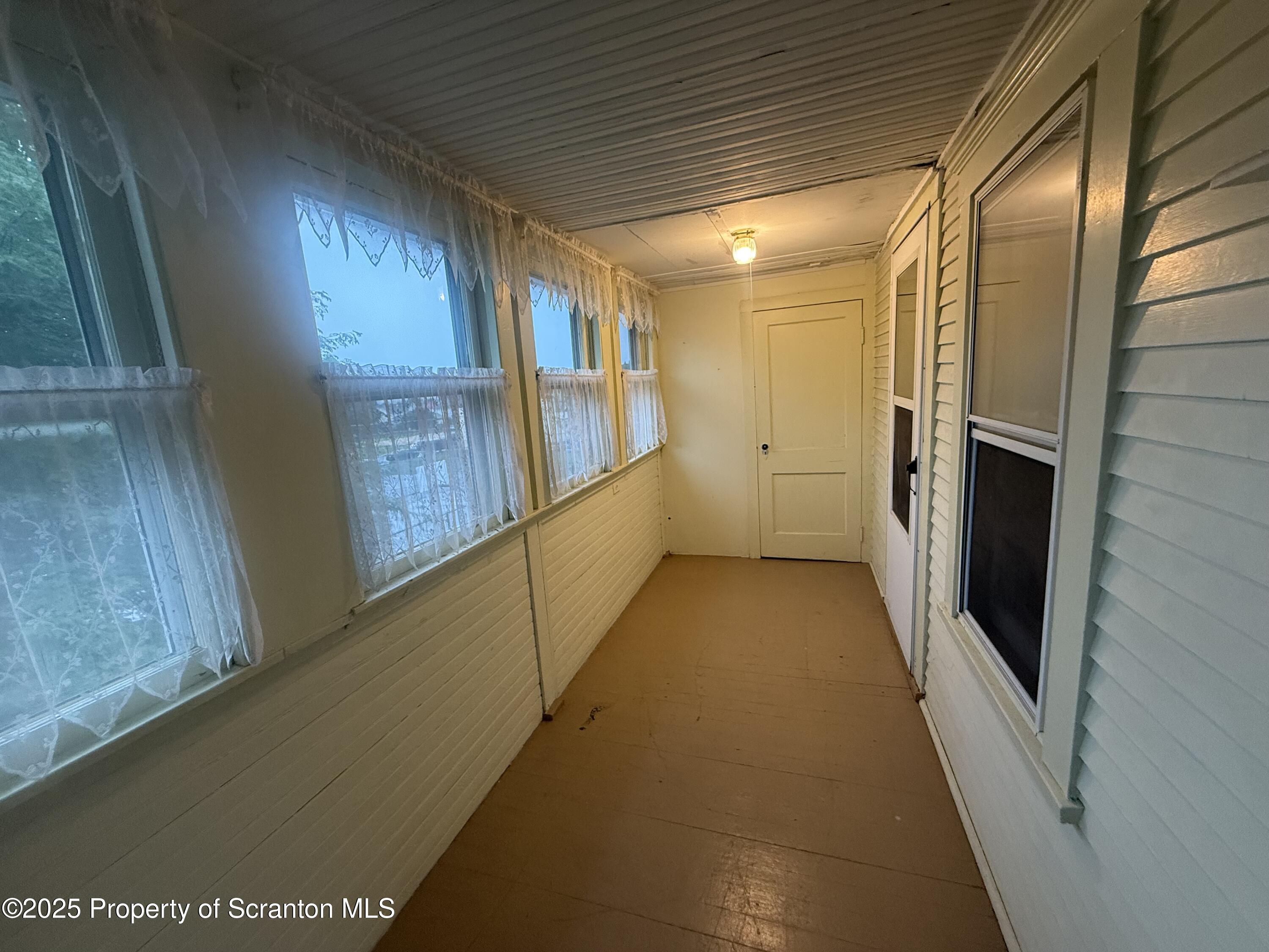 1906 Farr Street Unit: 2