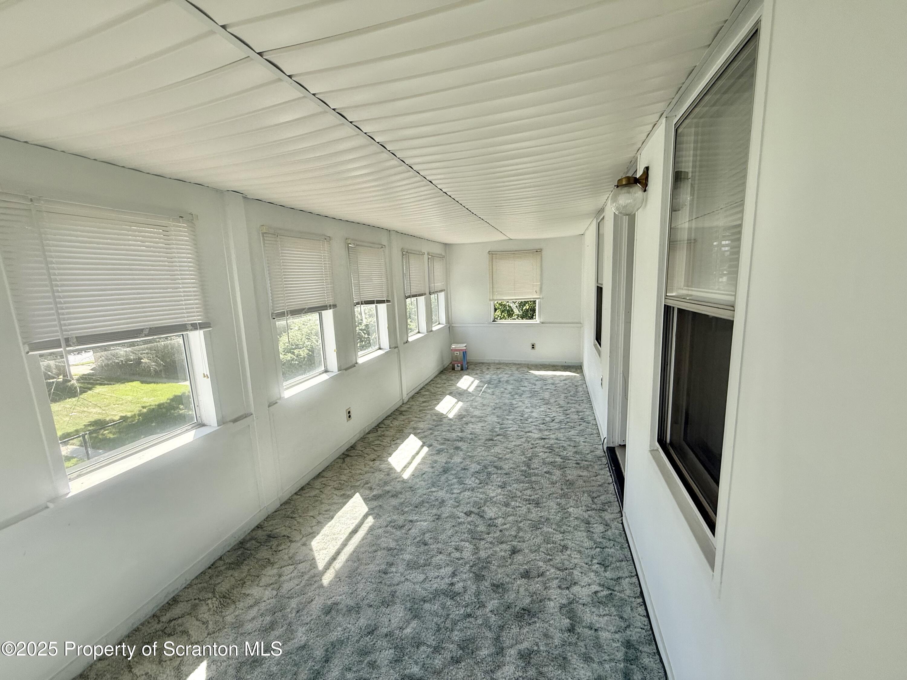 1906 Farr Street Unit: 2