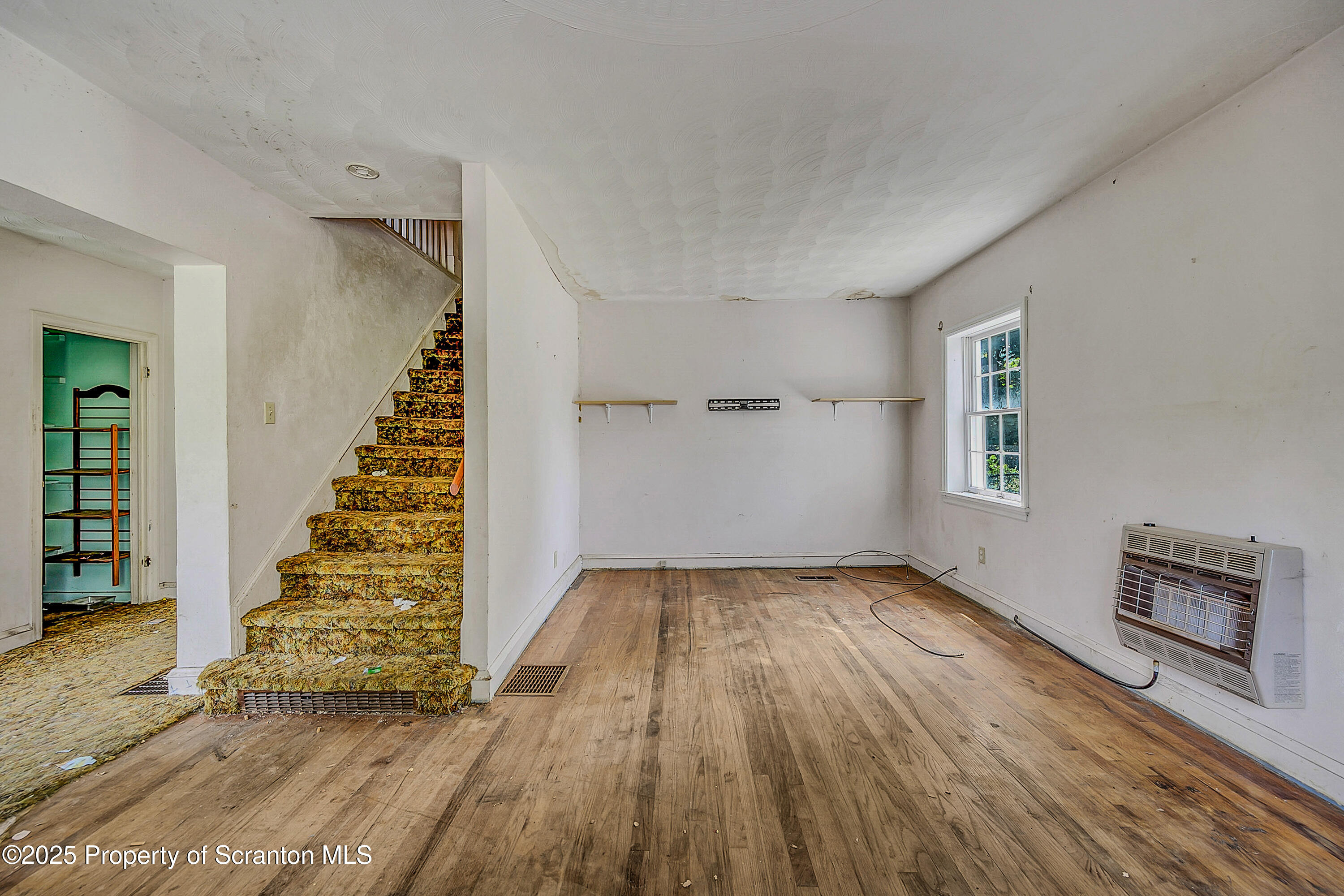 1335 Gravel Pond Road