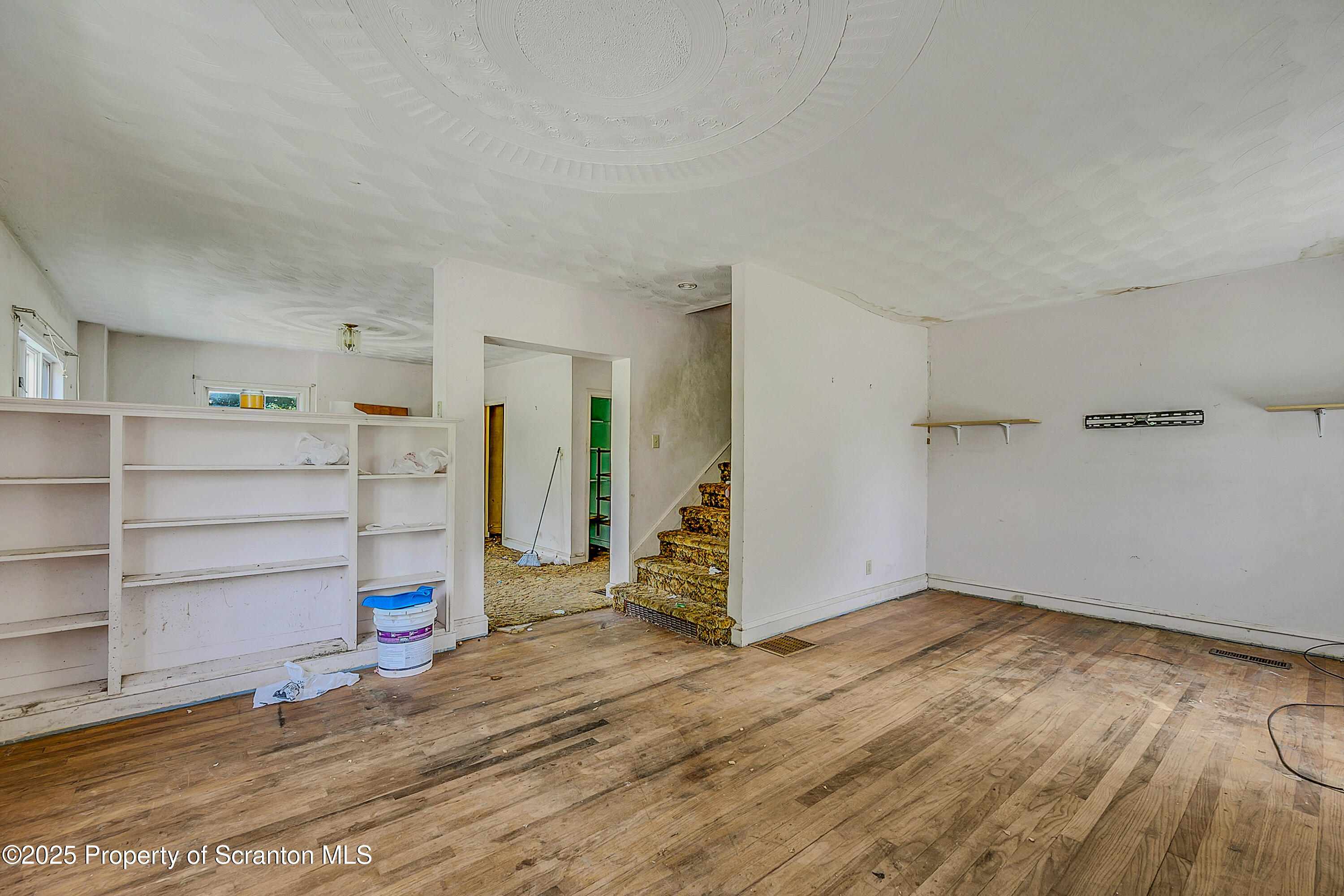 1335 Gravel Pond Road