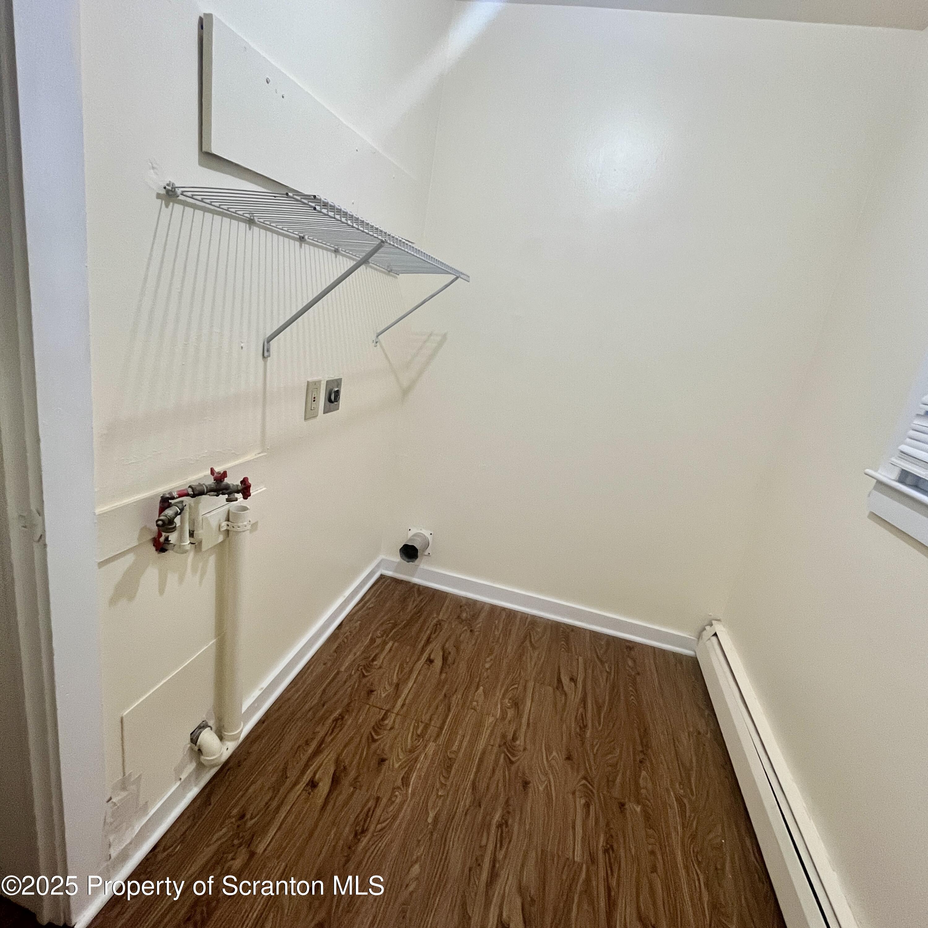 208 1st Street Unit: 1