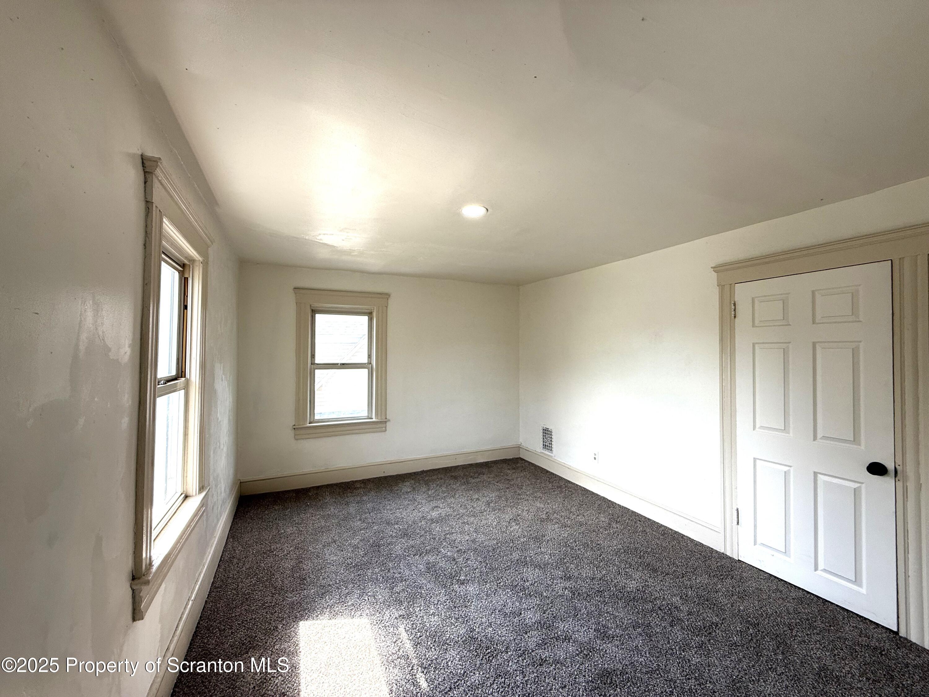 85 Tripp Street