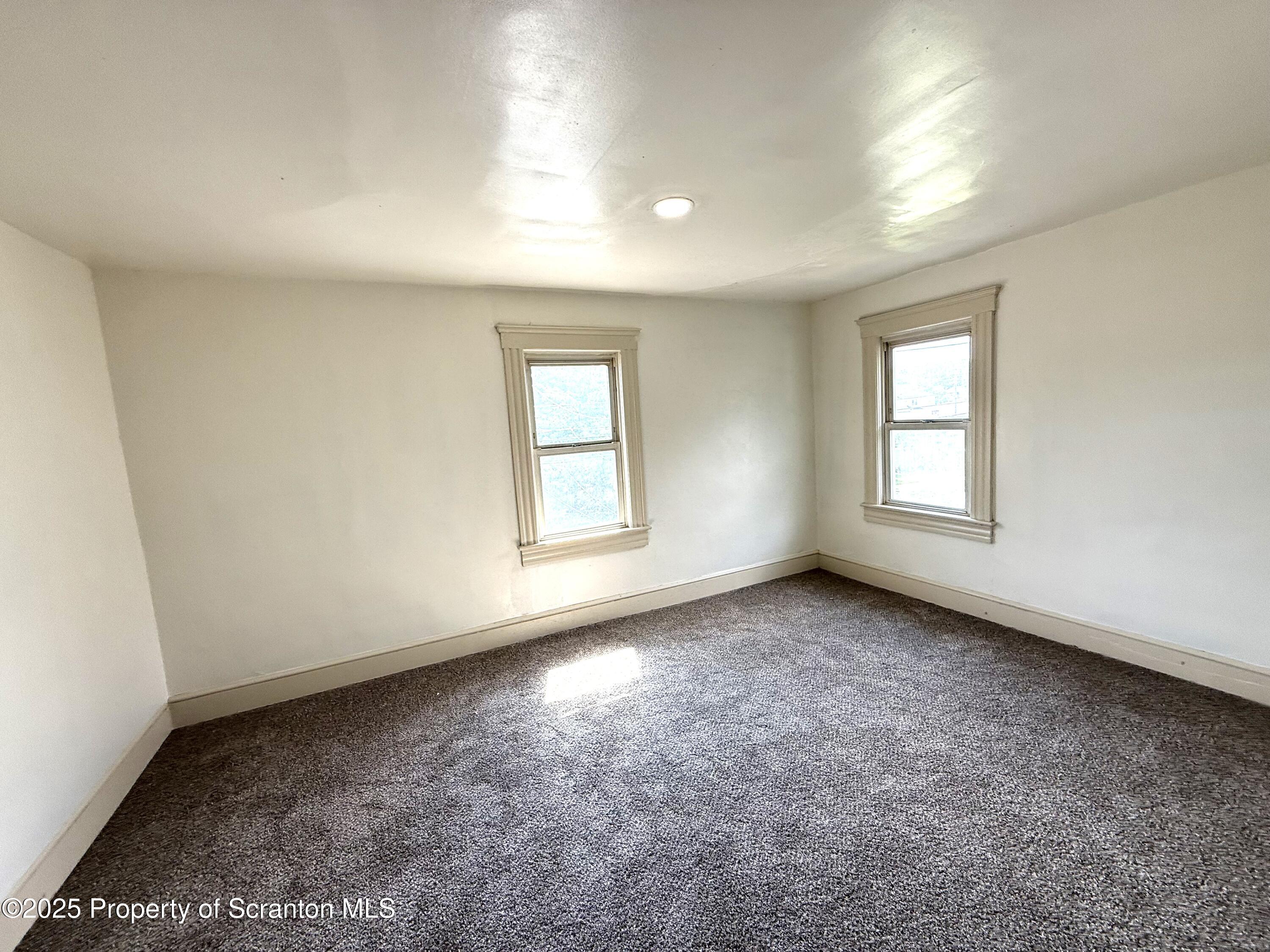 85 Tripp Street