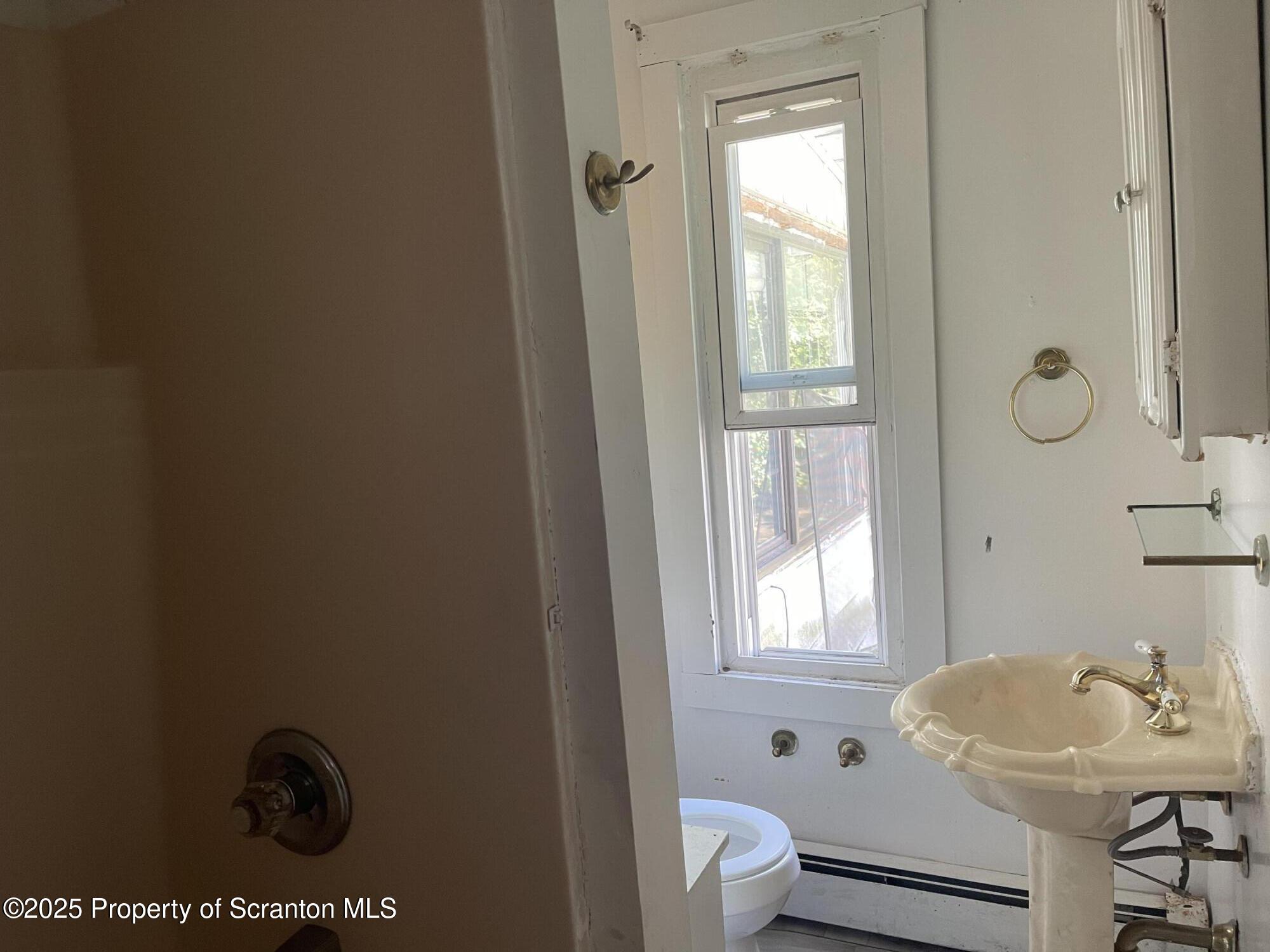 1729 Church Avenue Unit: 2