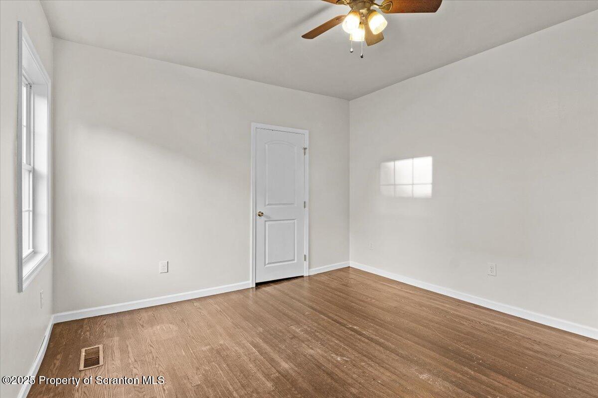 127 W Line Street