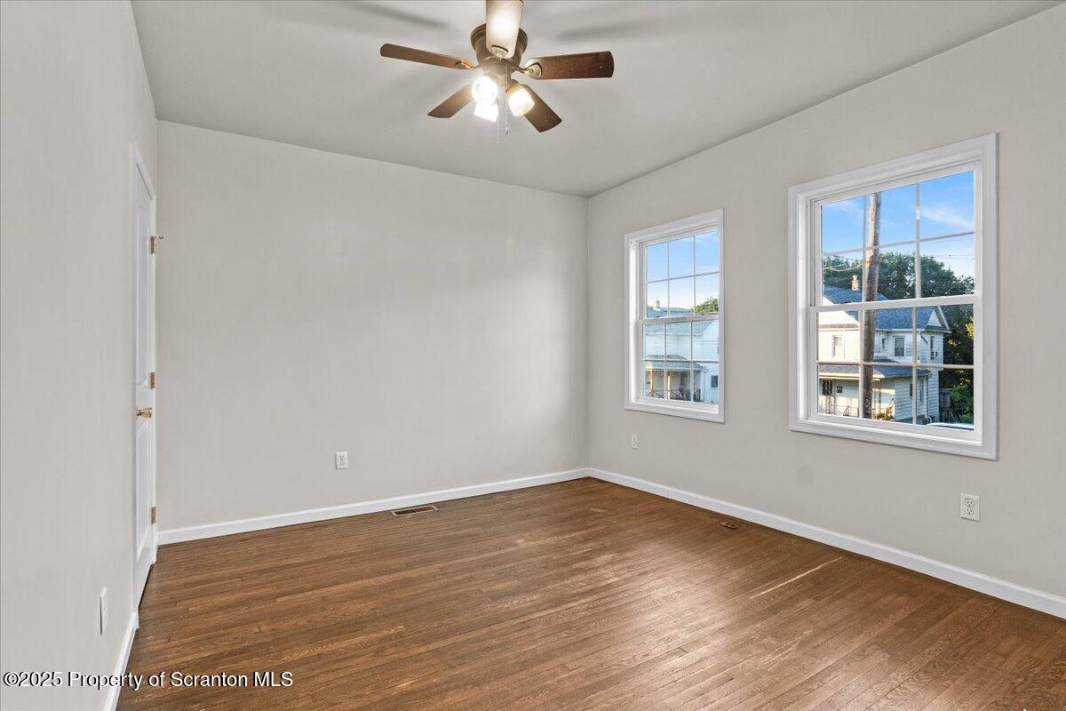 127 W Line Street