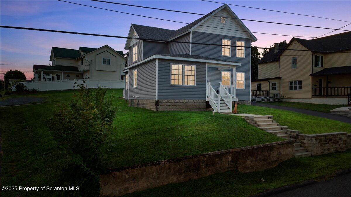 127 W Line Street
