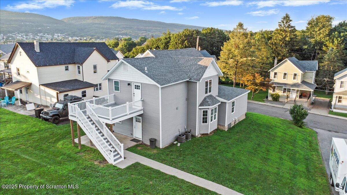 127 W Line Street